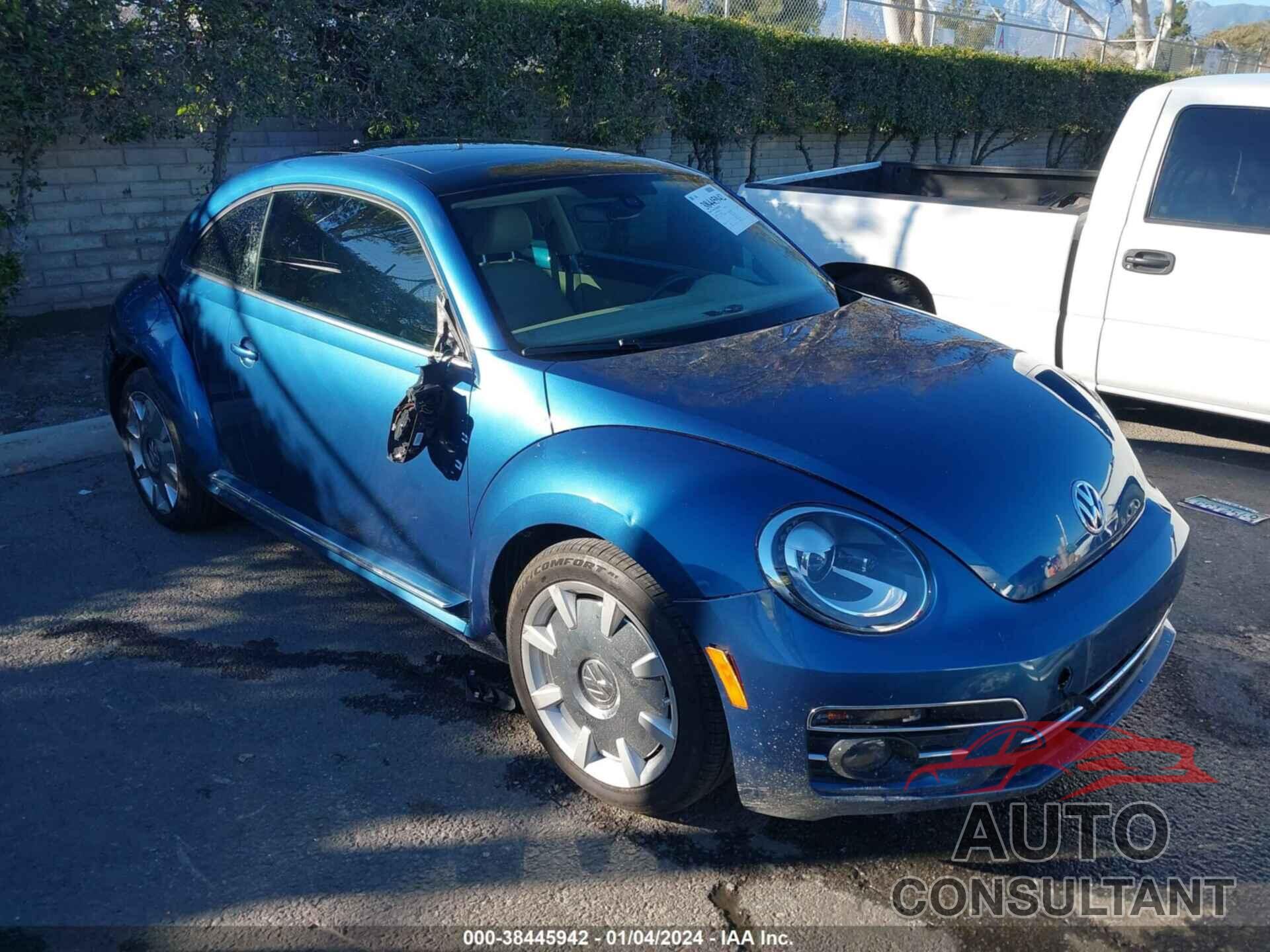 VOLKSWAGEN BEETLE 2018 - 3VWJD7AT1JM714337