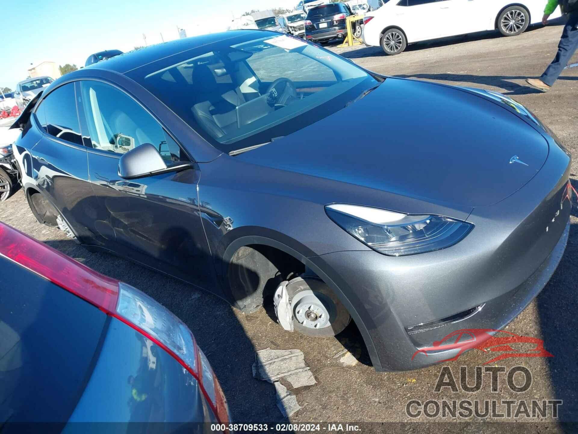 TESLA MODEL Y 2023 - 7SAYGDEE0PF807532