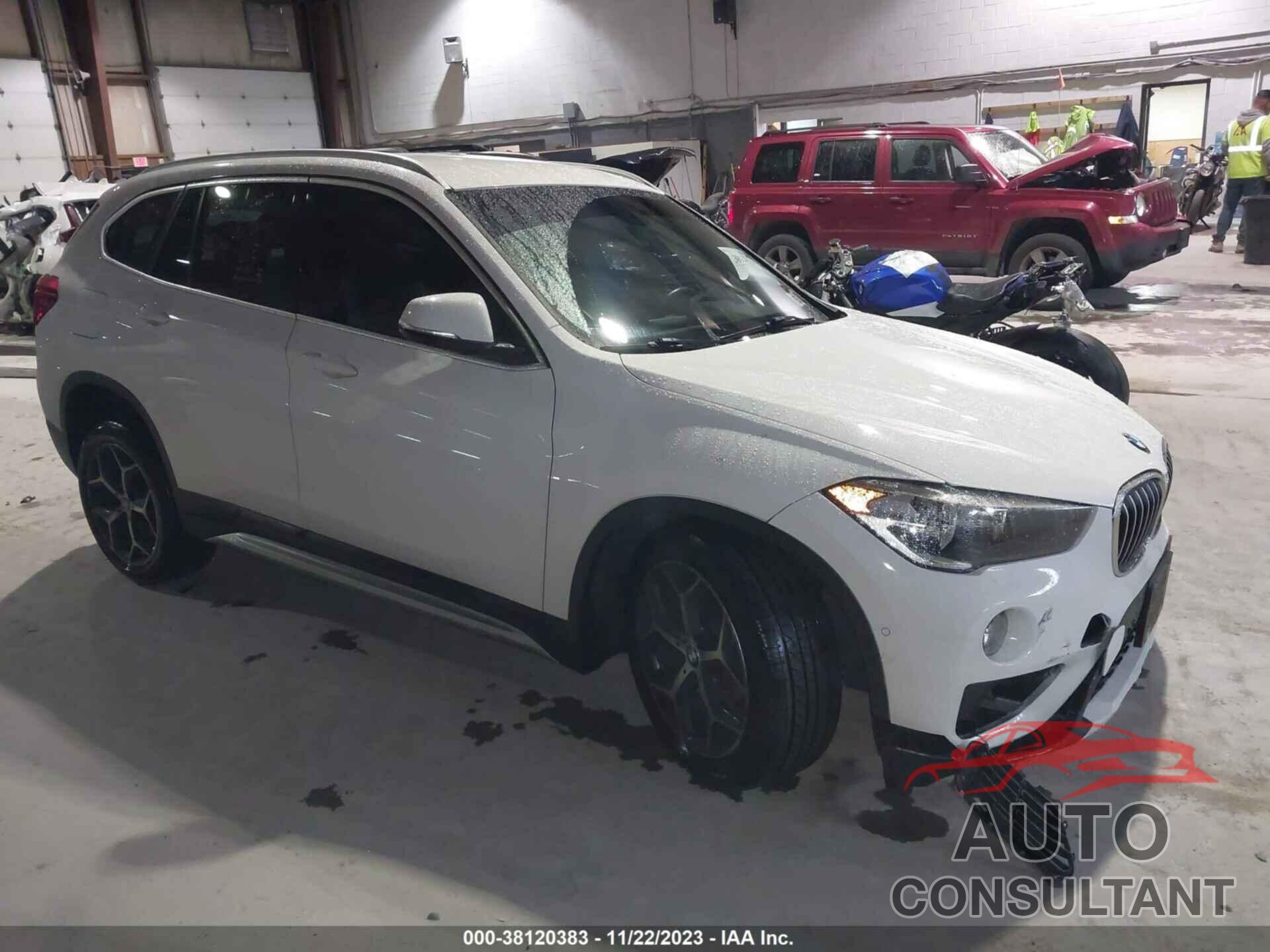 BMW X1 2018 - WBXHT3C38J3F03816