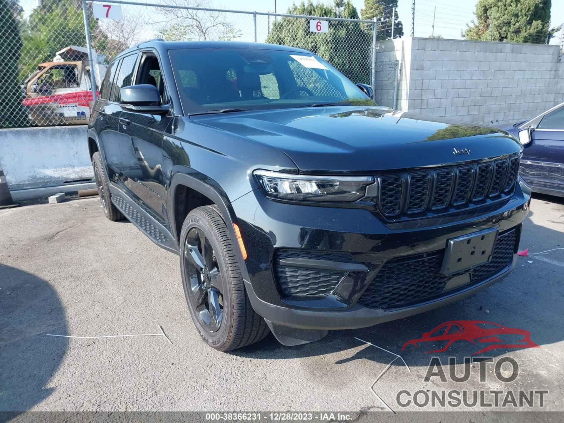 JEEP GRAND CHEROKEE 2023 - 1C4RJHAG2PC519235