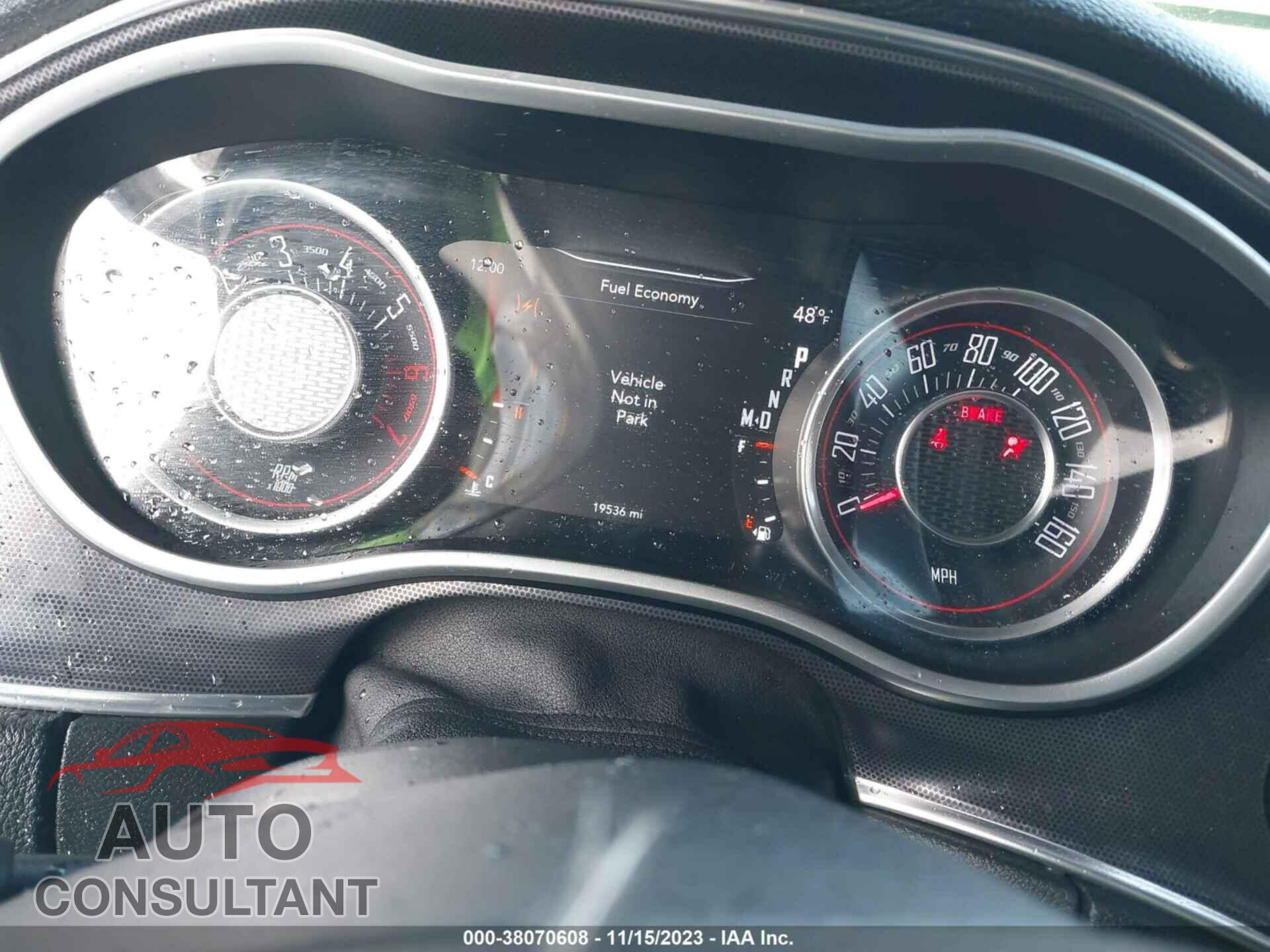 DODGE CHALLENGER 2015 - 2C3CDZAT5FH712348