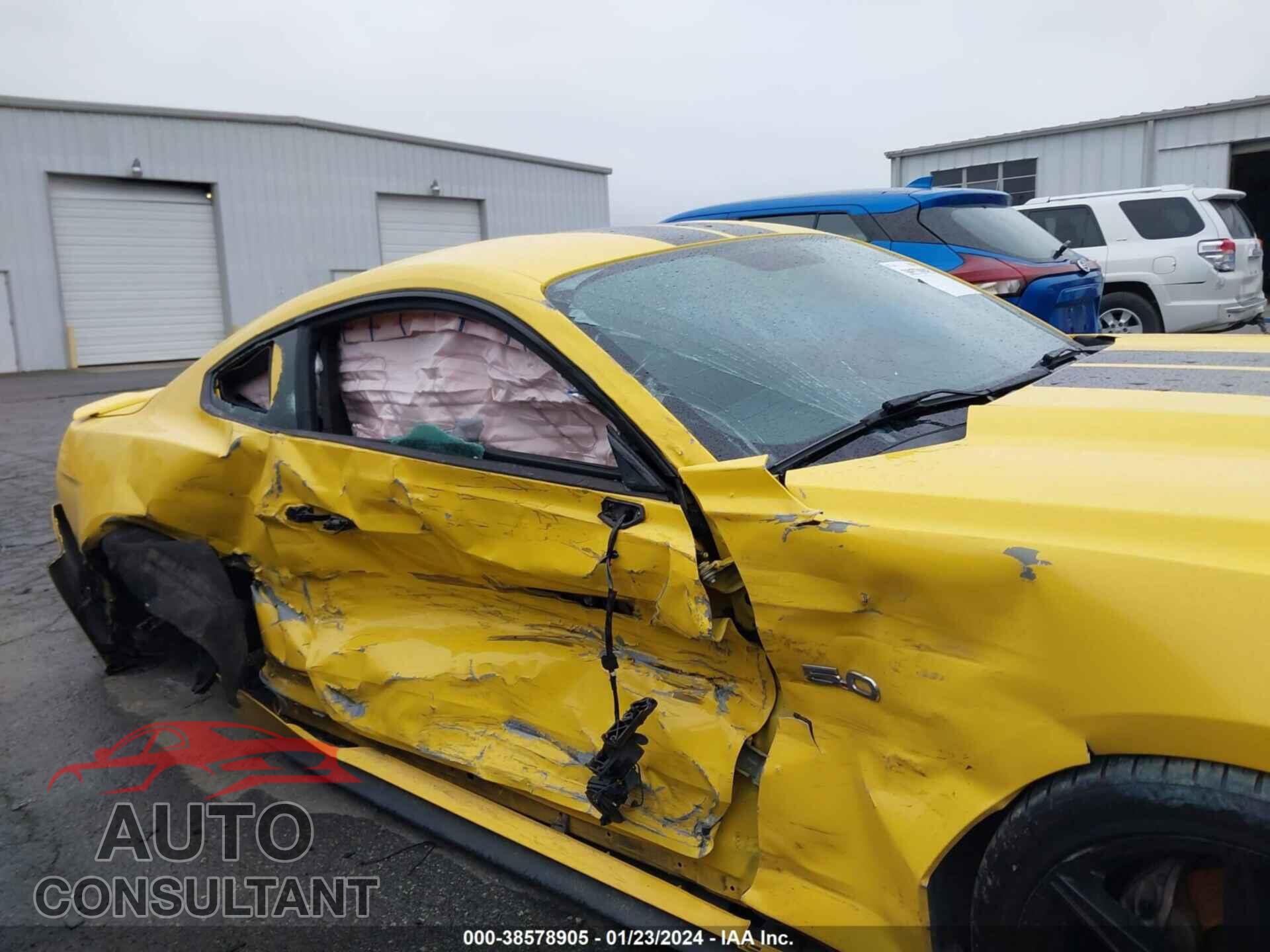 FORD MUSTANG 2017 - 1FA6P8CF1H5212155