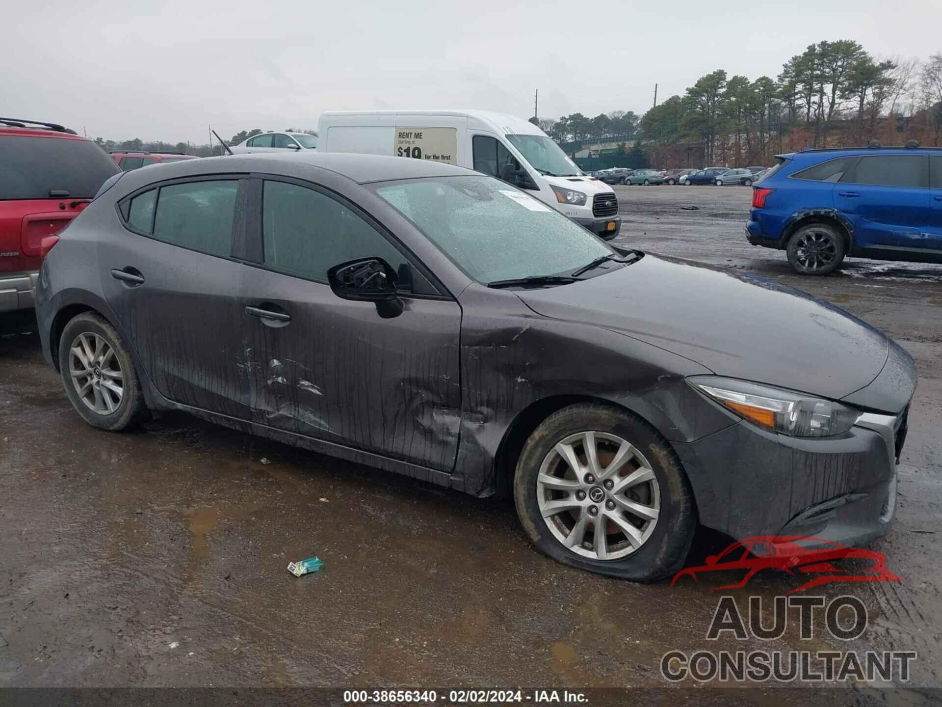 MAZDA MAZDA3 2018 - 3MZBN1K79JM213373