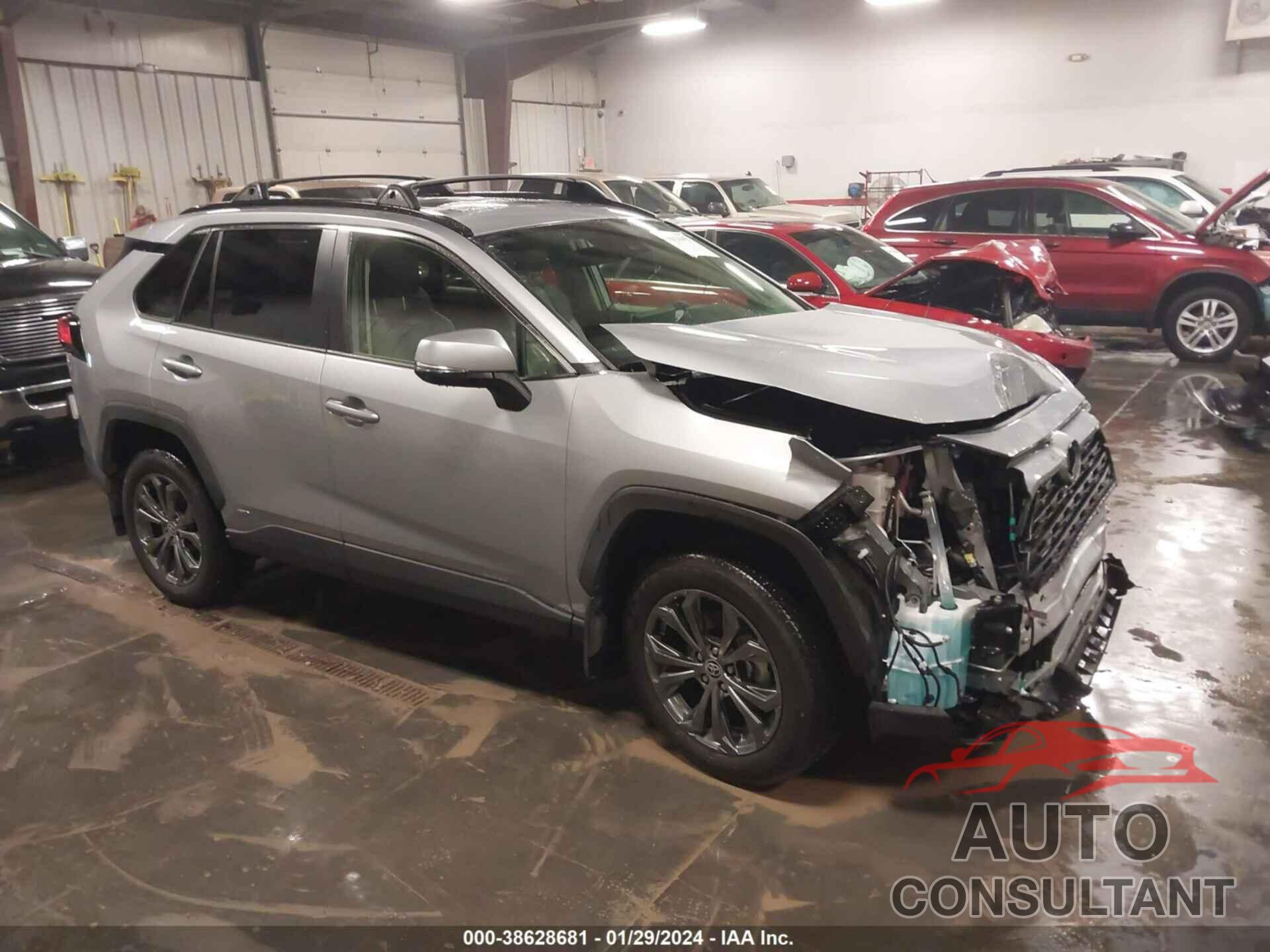 TOYOTA RAV4 2022 - JTMB6RFV4ND053637