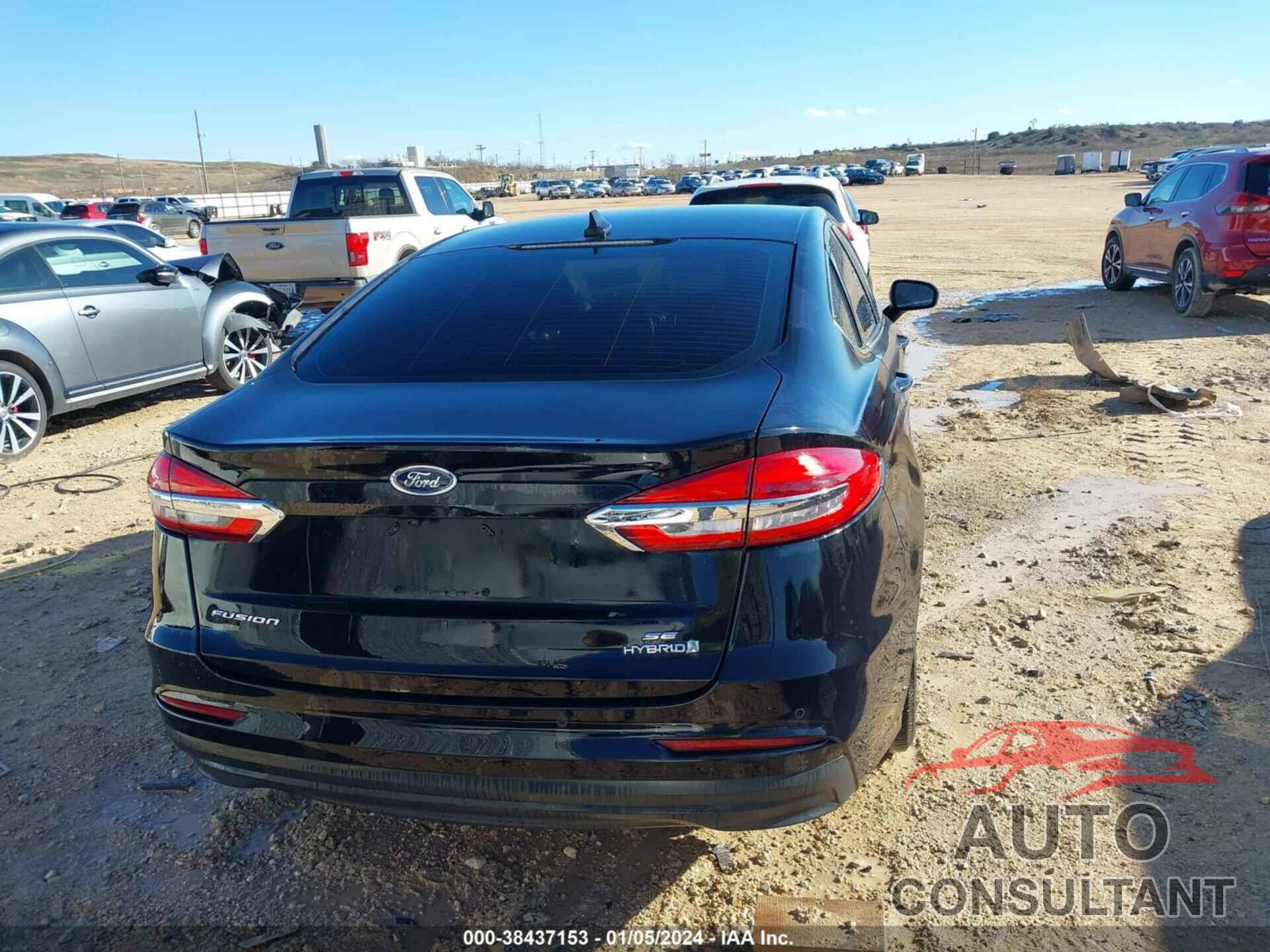 FORD FUSION HYBRID 2019 - 3FA6P0LU5KR220442