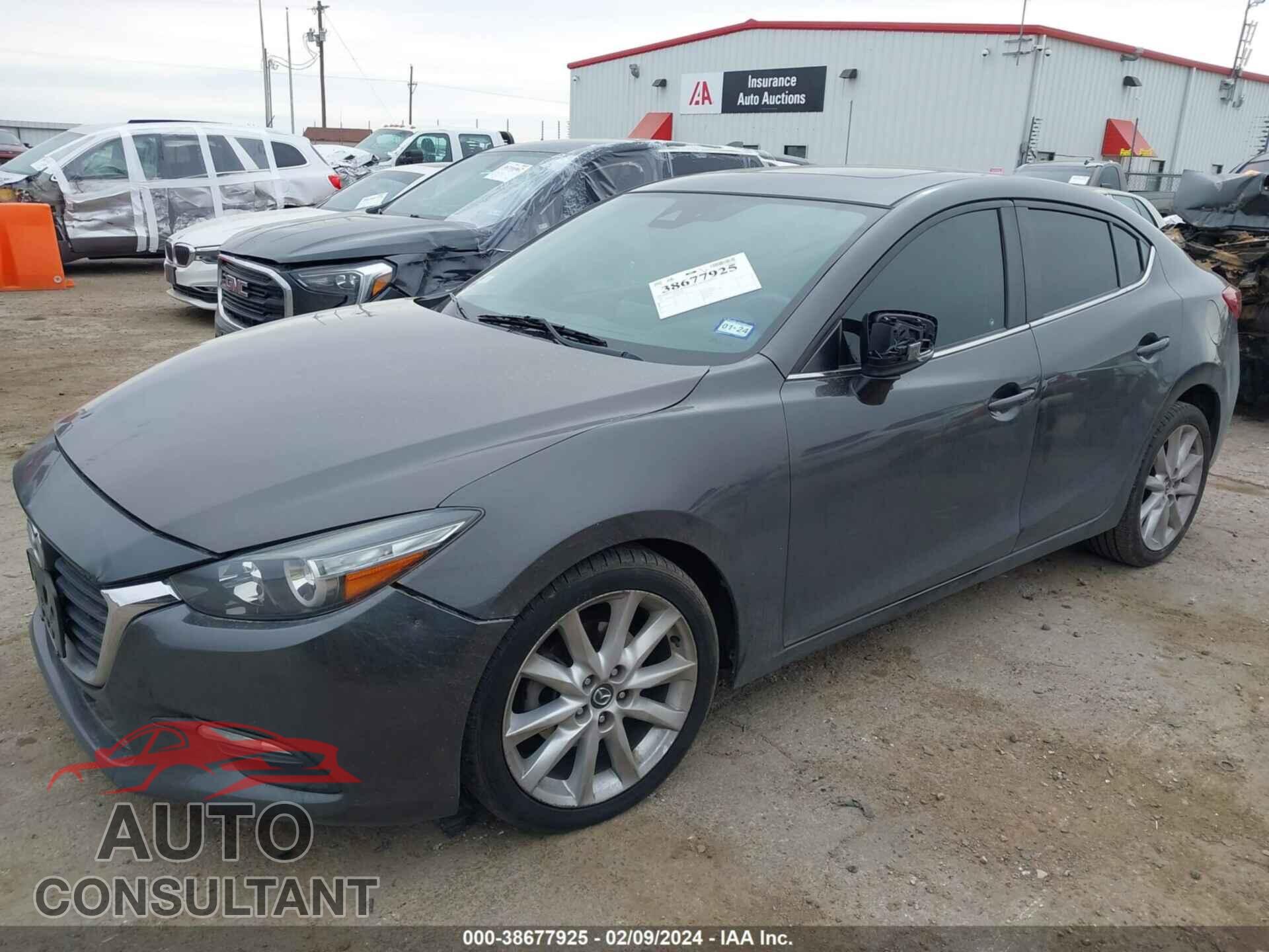 MAZDA 3 2017 - 3MZBN1V76HM134572