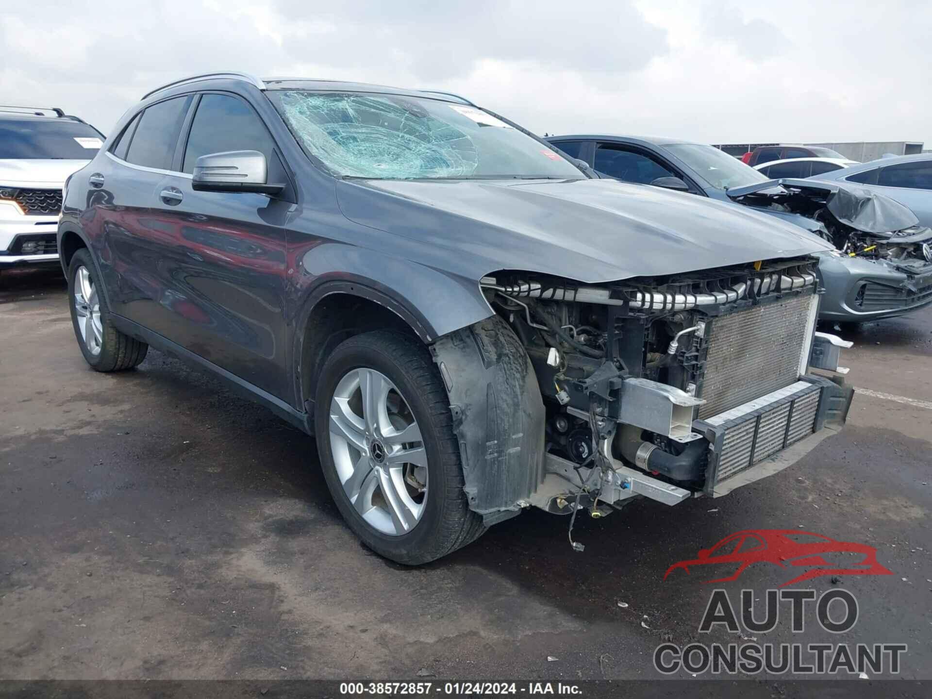 MERCEDES-BENZ GLA 250 2018 - WDCTG4EB0JJ412922