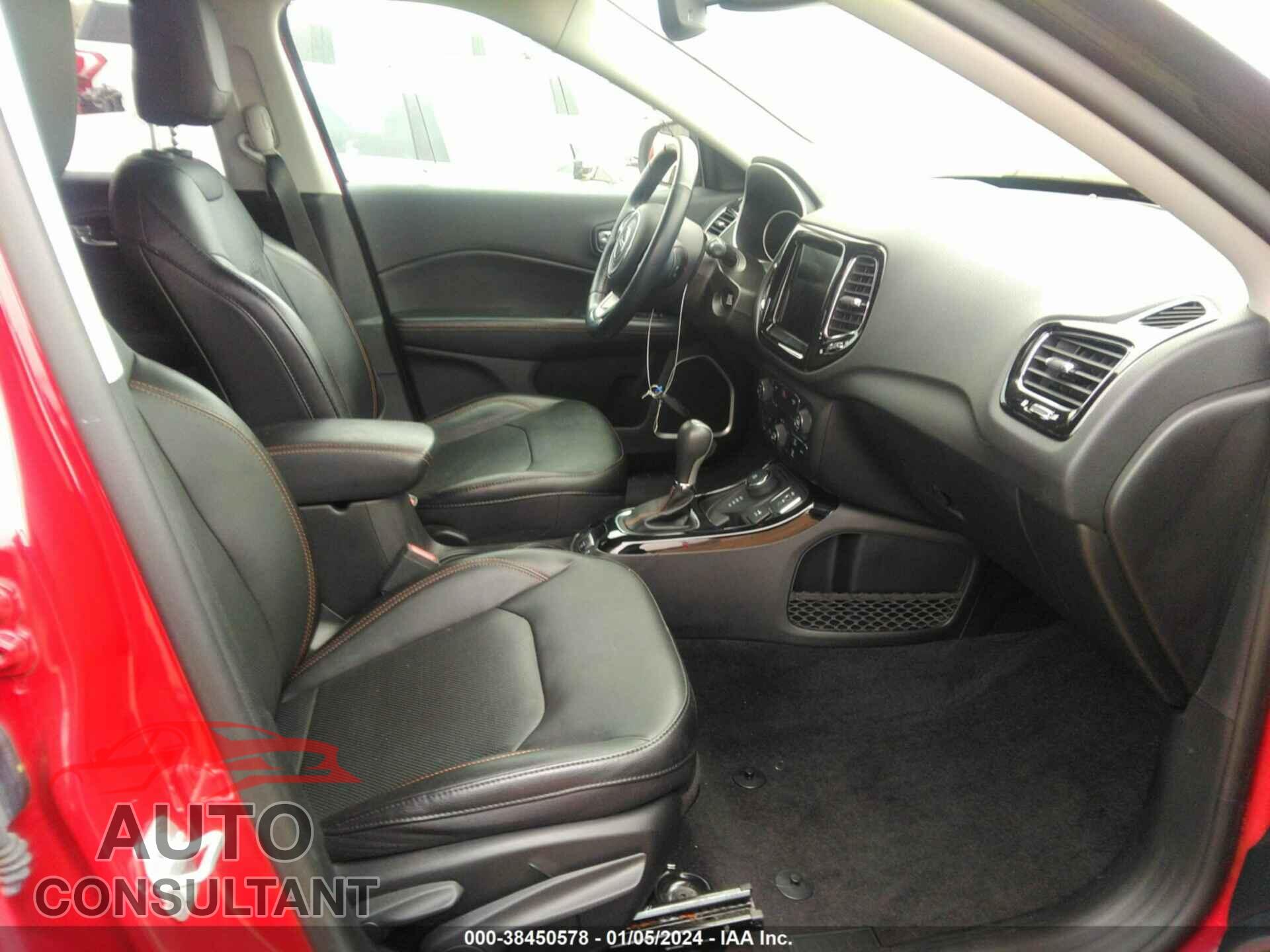 JEEP COMPASS 2020 - 3C4NJDCB5LT149650