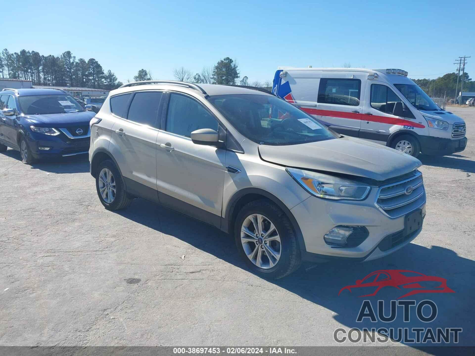 FORD ESCAPE 2018 - 1FMCU0GD9JUA75862