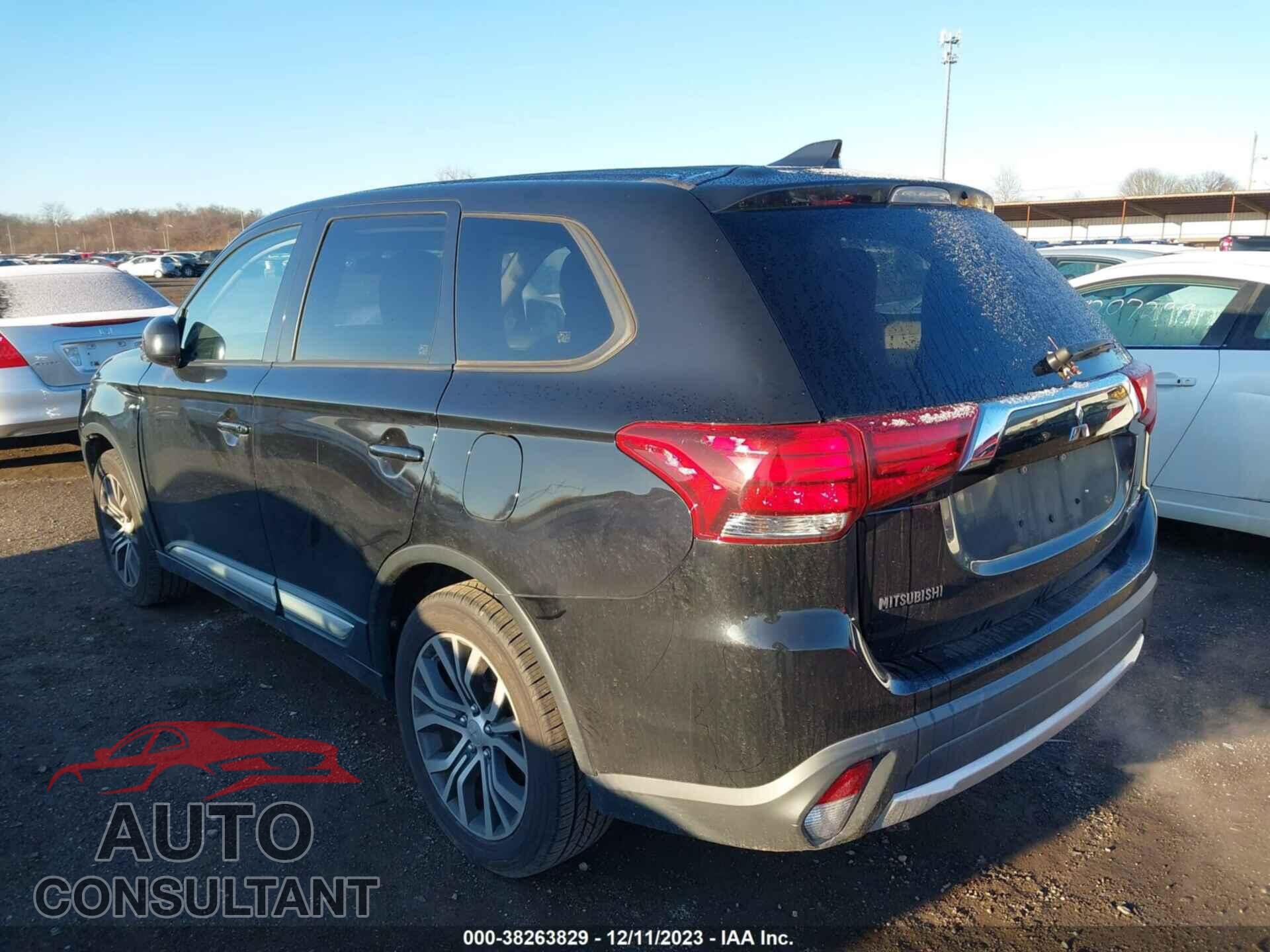 MITSUBISHI OUTLANDER 2017 - JA4AD2A30HZ000384