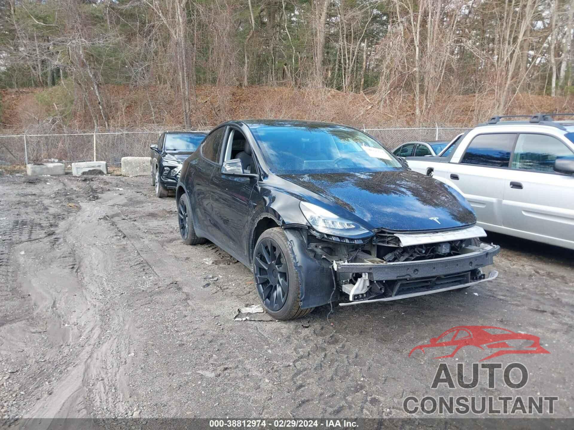 TESLA MODEL Y 2021 - 5YJYGDEE7MF084674