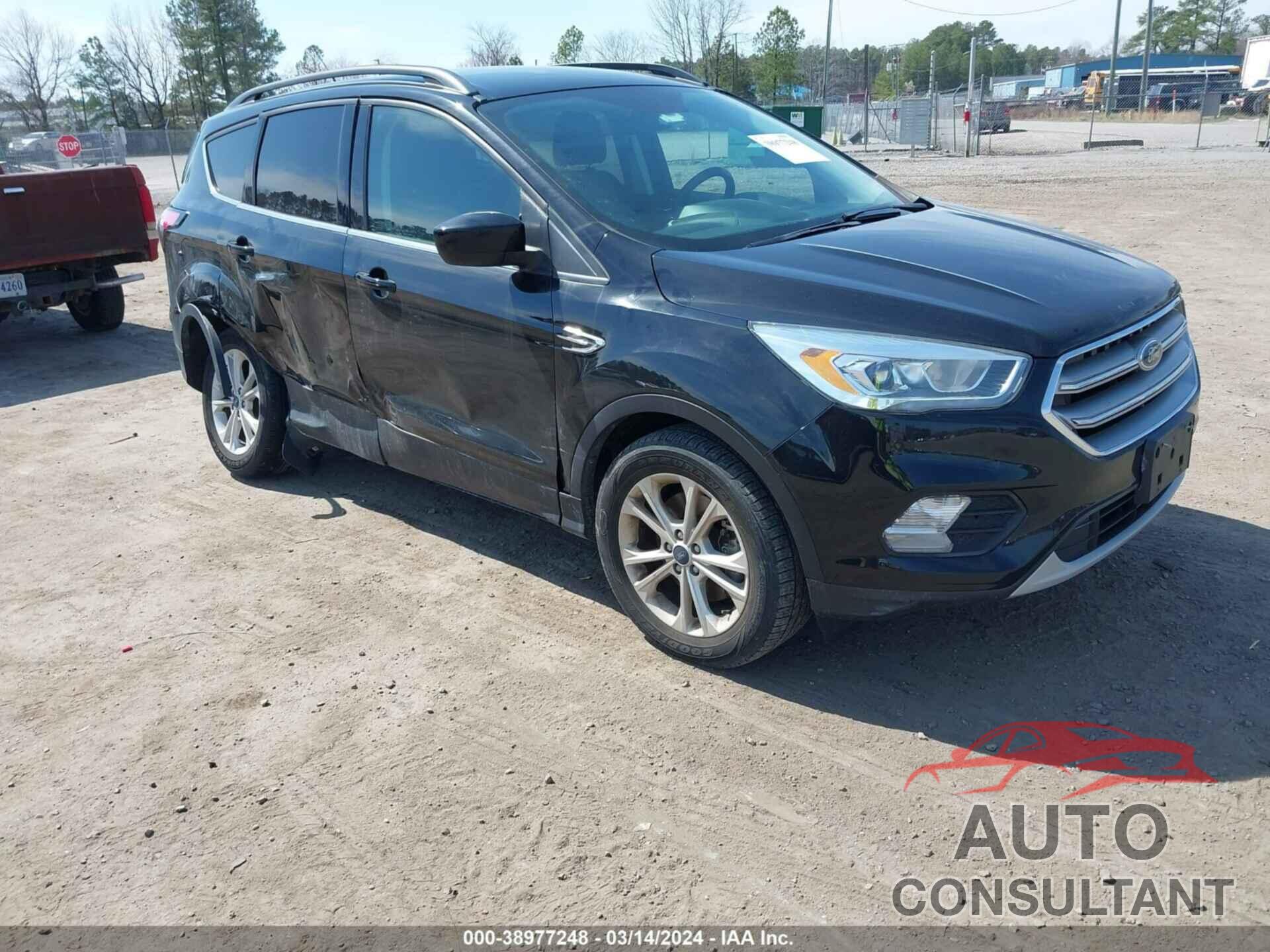 FORD ESCAPE 2017 - 1FMCU9G94HUF00723