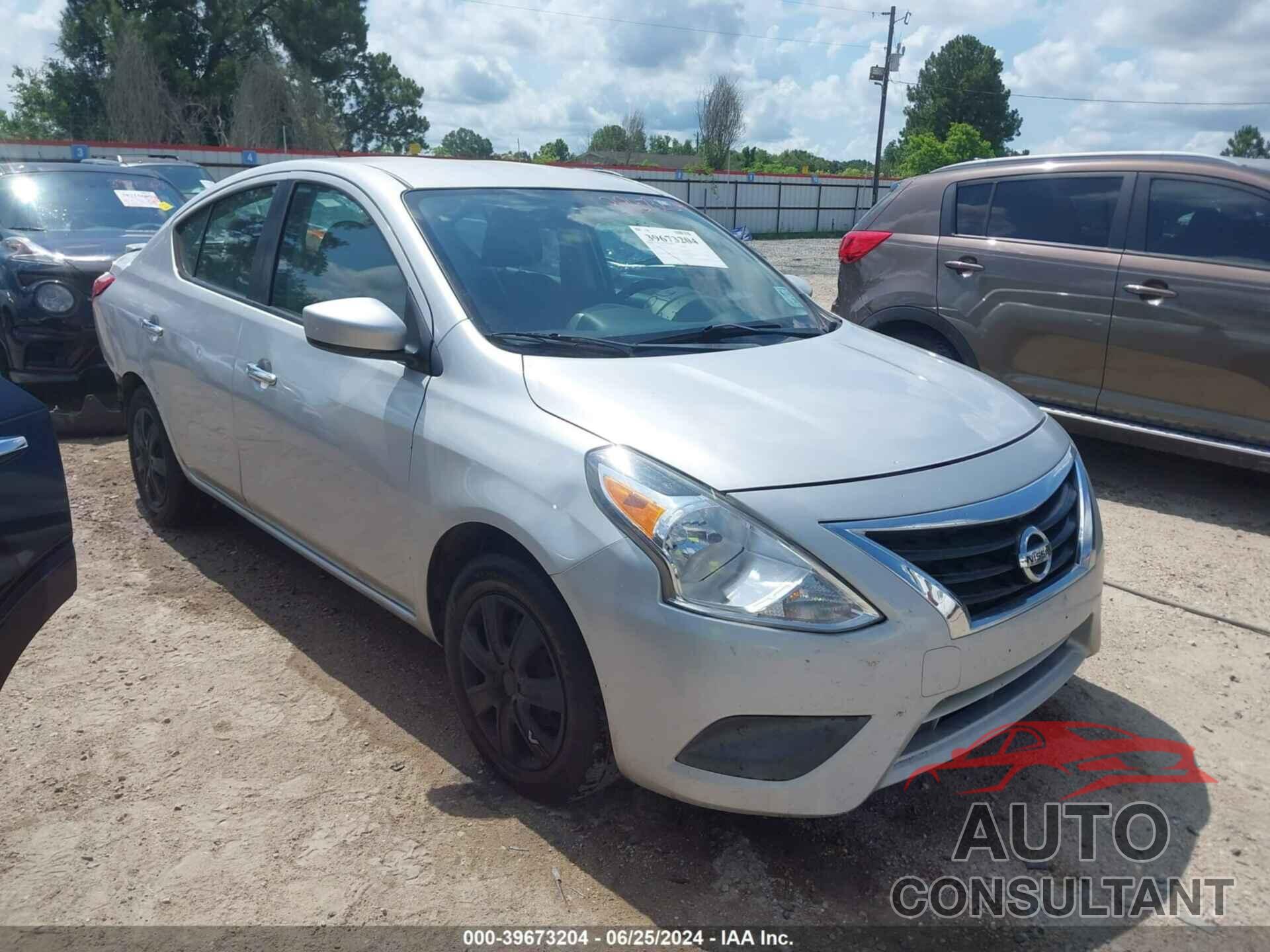 NISSAN VERSA 2017 - 3N1CN7AP3HK426629