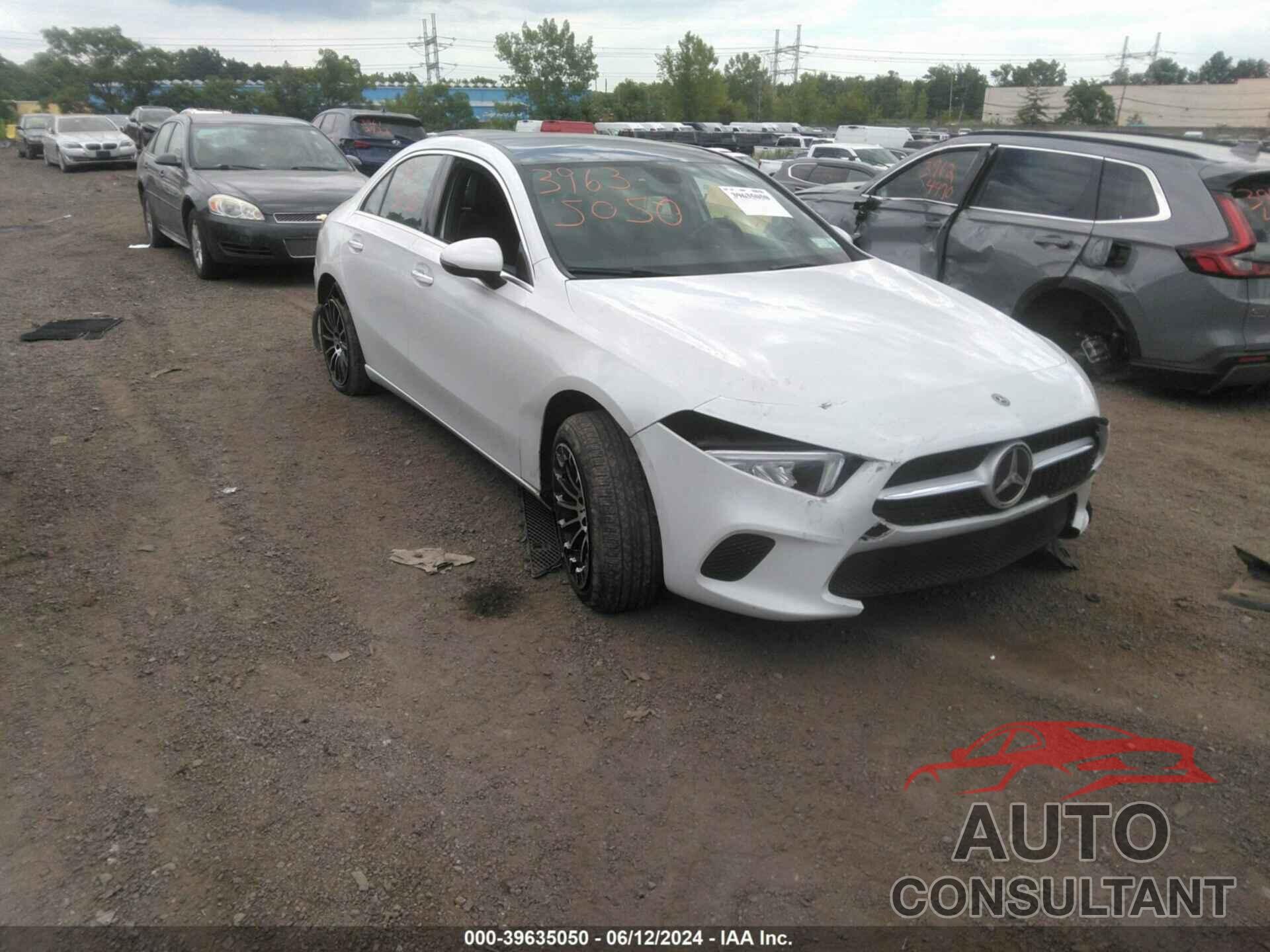 MERCEDES-BENZ A 220 2020 - W1K3G4FB3LW043084