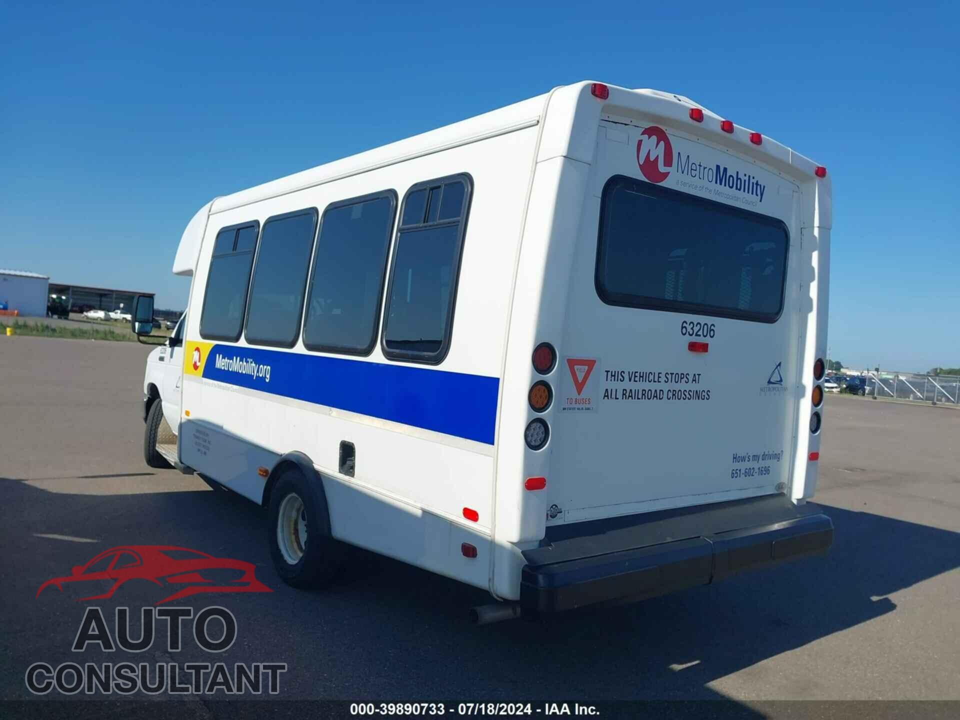 FORD E-450 CUTAWAY 2018 - 1FDFE4FS5JDC33177