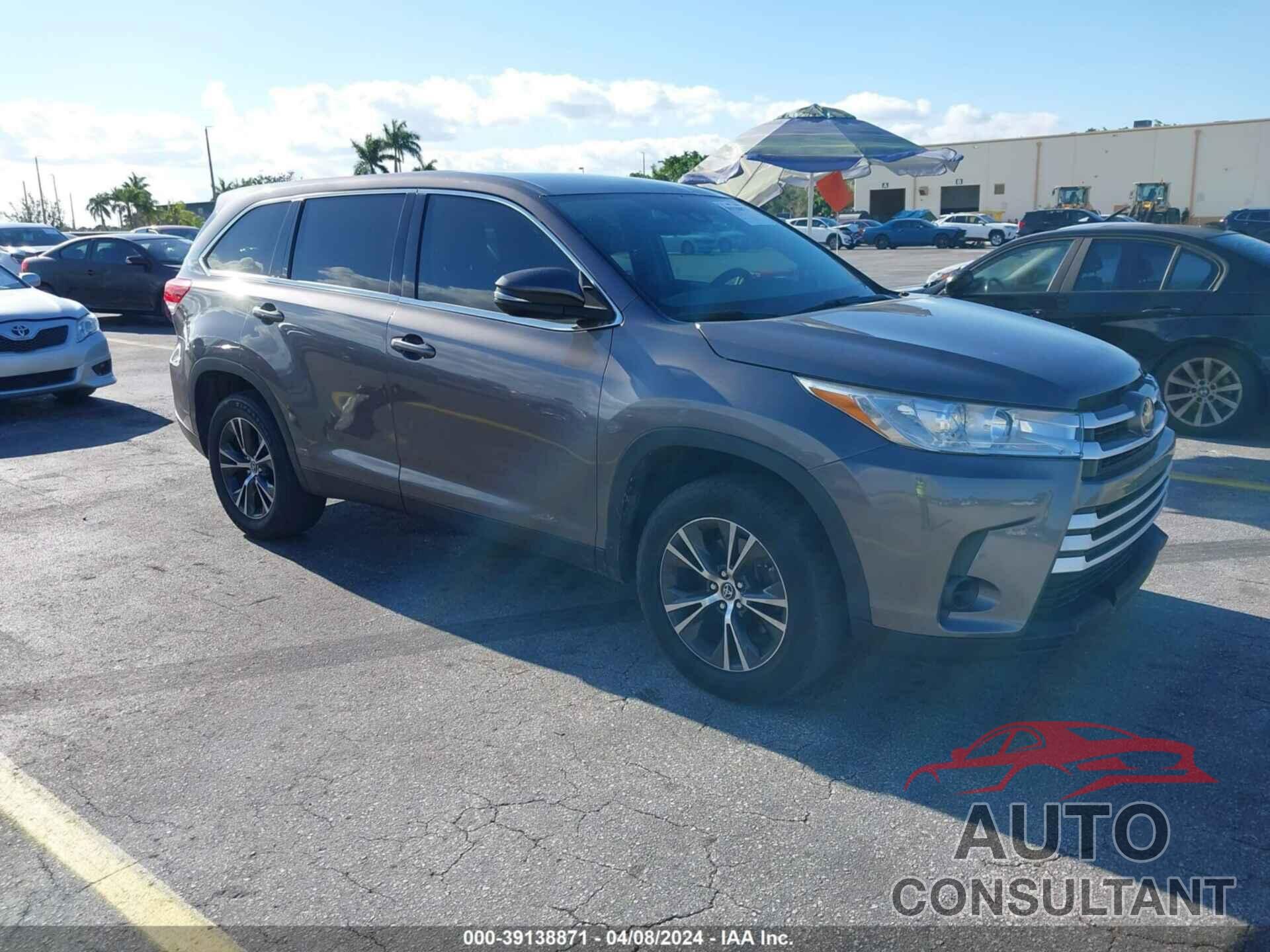 TOYOTA HIGHLANDER 2019 - 5TDZARFH2KS047679