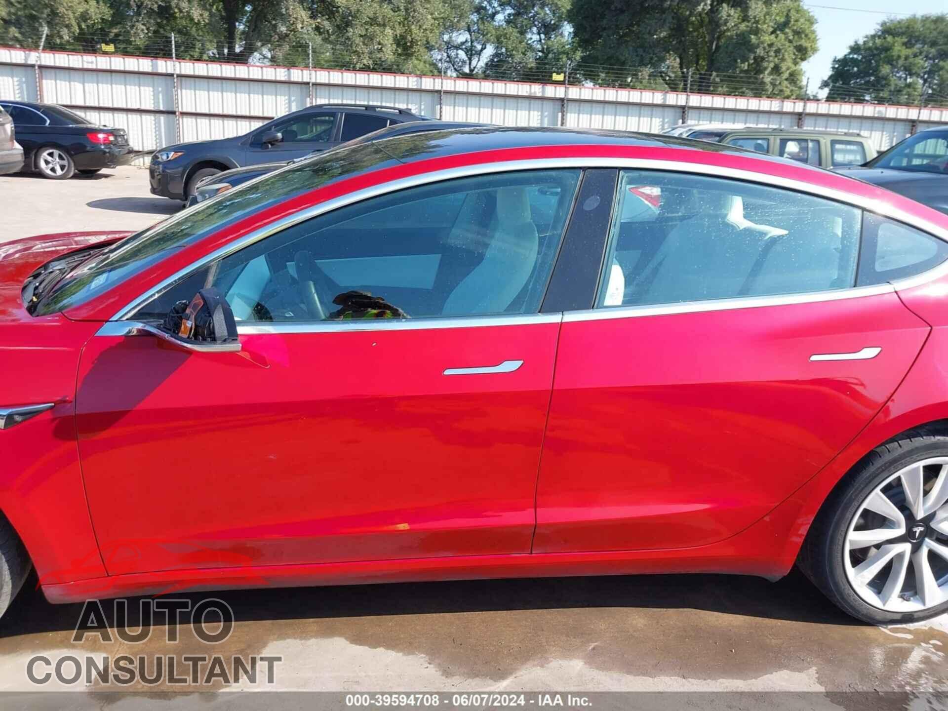 TESLA MODEL 3 2018 - 5YJ3E1EB8JF135146