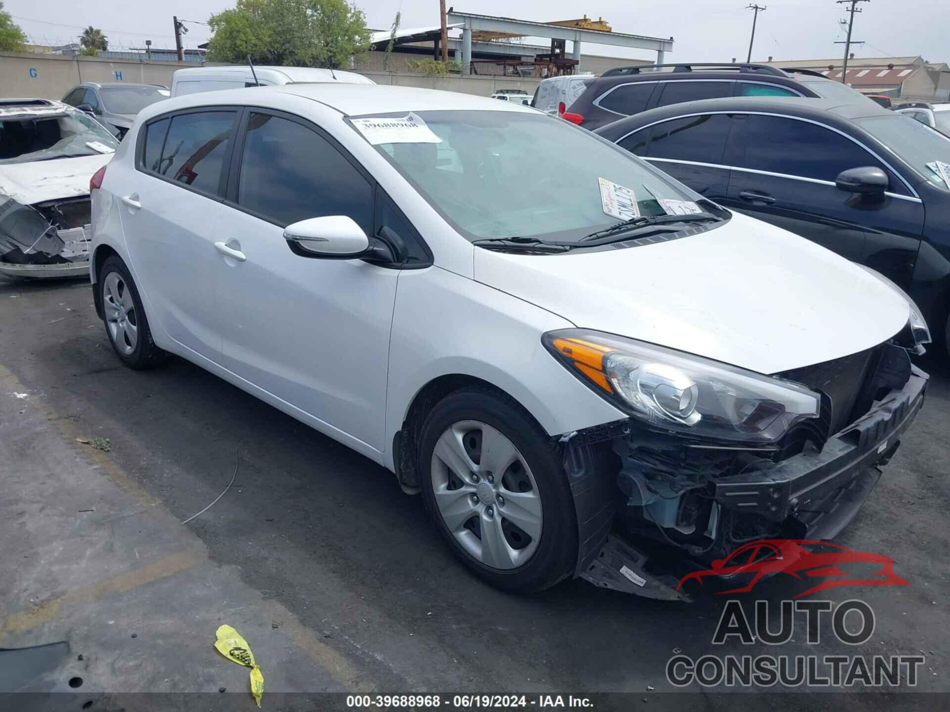 KIA FORTE 2016 - KNAFK5A8XG5547972