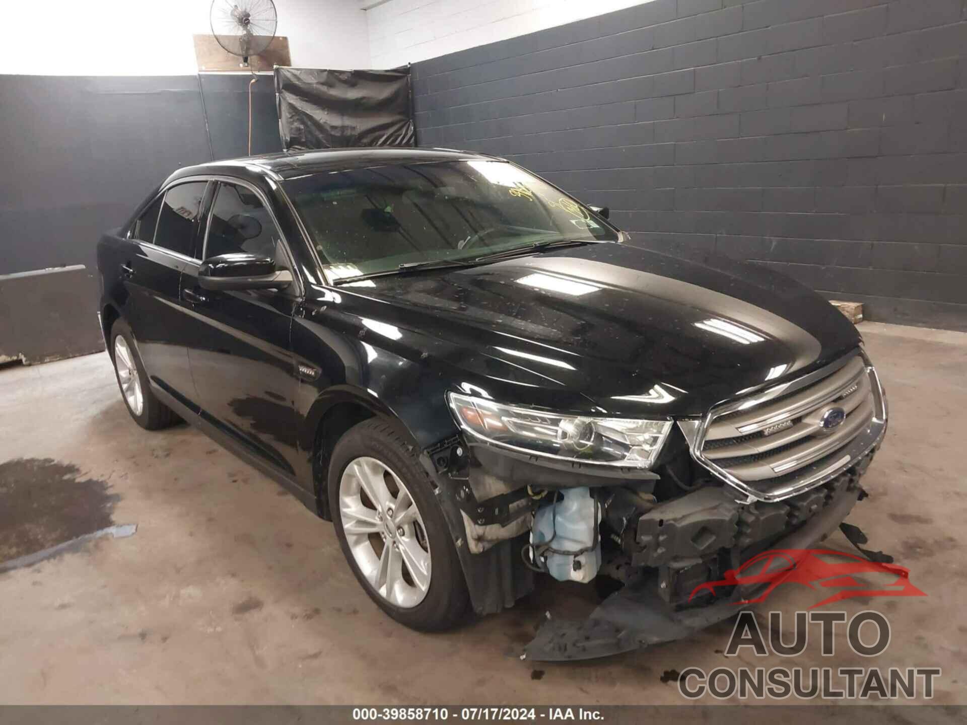 FORD TAURUS 2018 - 1FAHP2H82JG129652