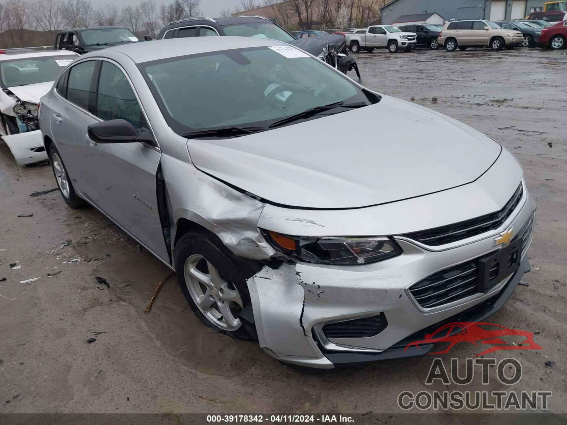 CHEVROLET MALIBU 2018 - 1G1ZB5ST5JF203303