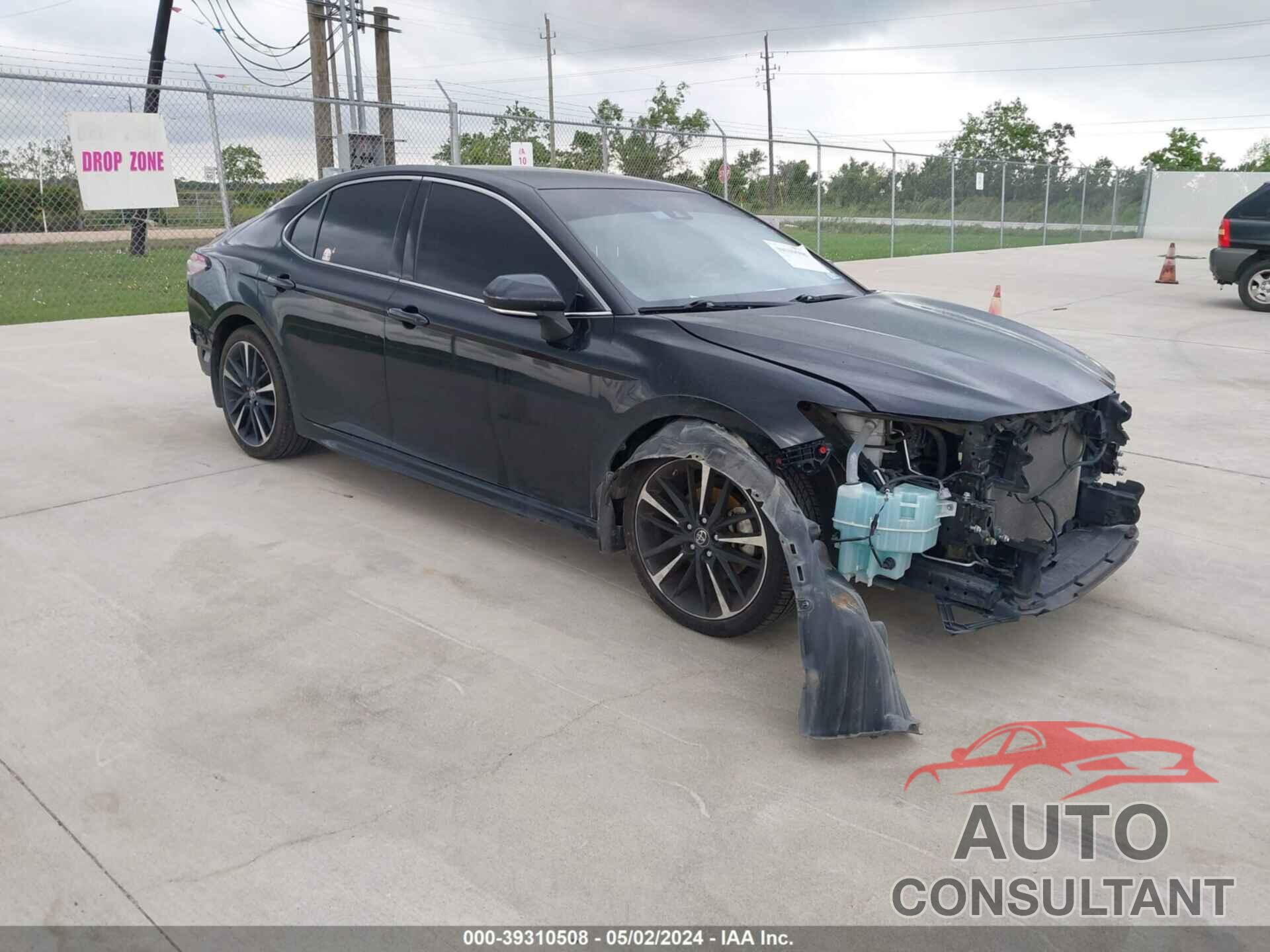 TOYOTA CAMRY 2018 - 4T1B61HK4JU080914