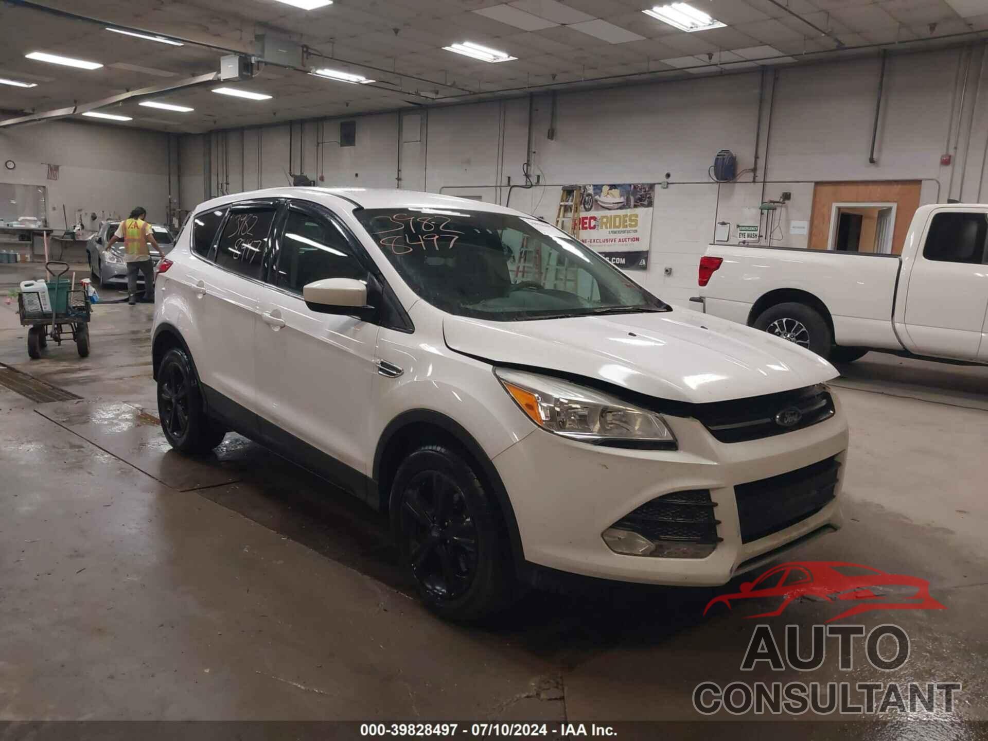 FORD ESCAPE 2016 - 1FMCU9GX4GUA57521