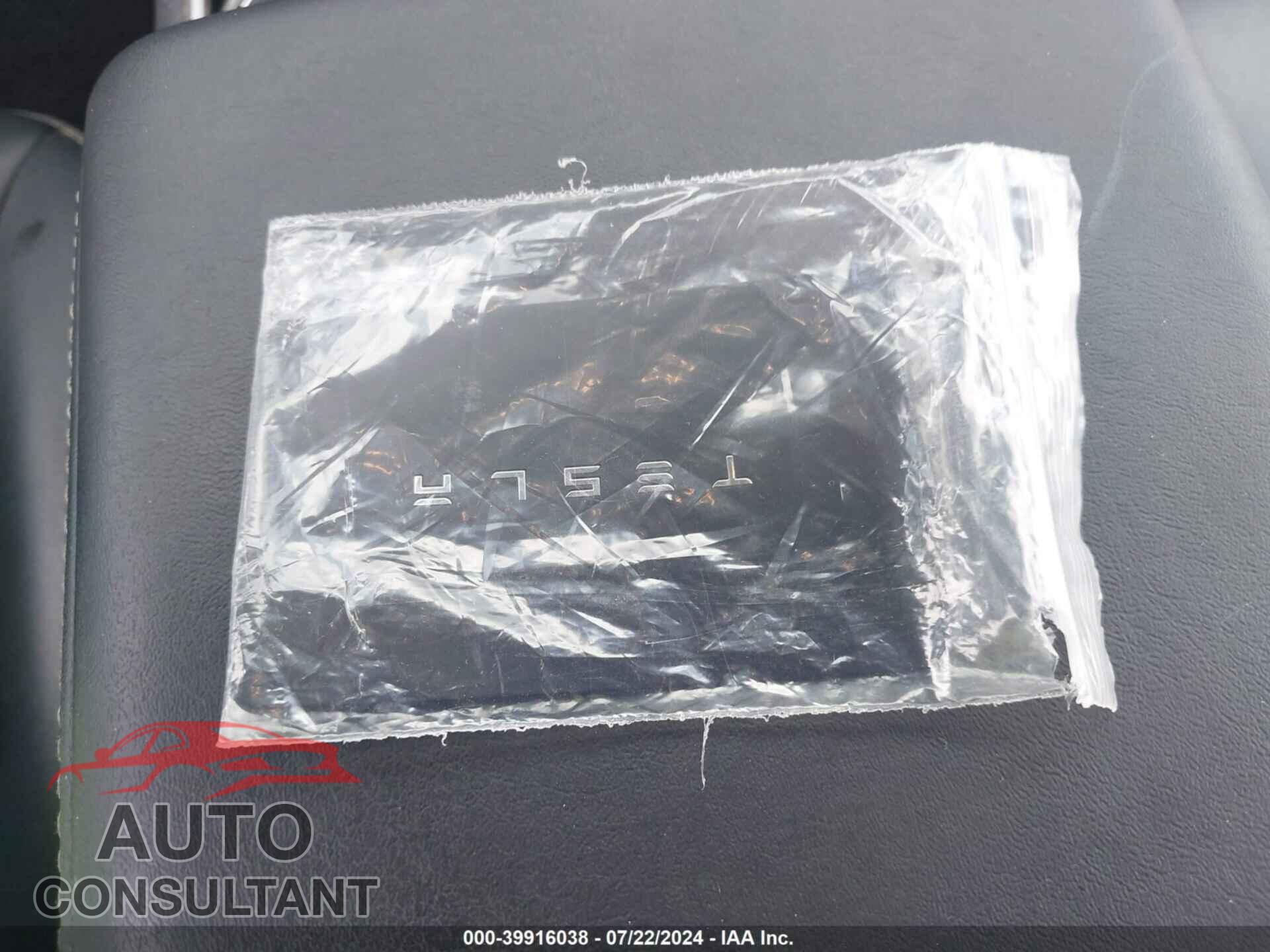 TESLA MODEL 3 2018 - 5YJ3E1EA5JF018308