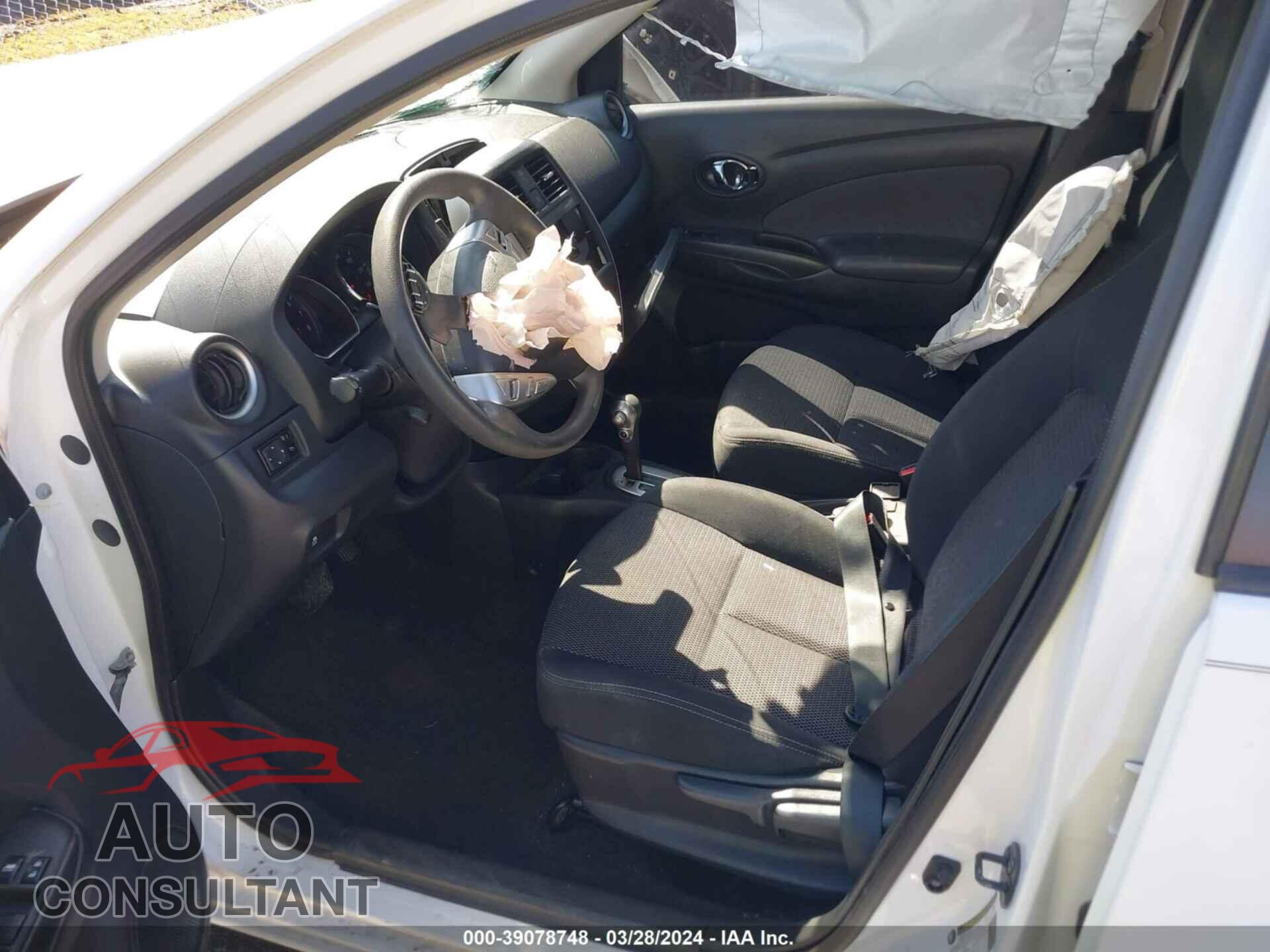 NISSAN VERSA 2016 - 3N1CN7AP4GL877657
