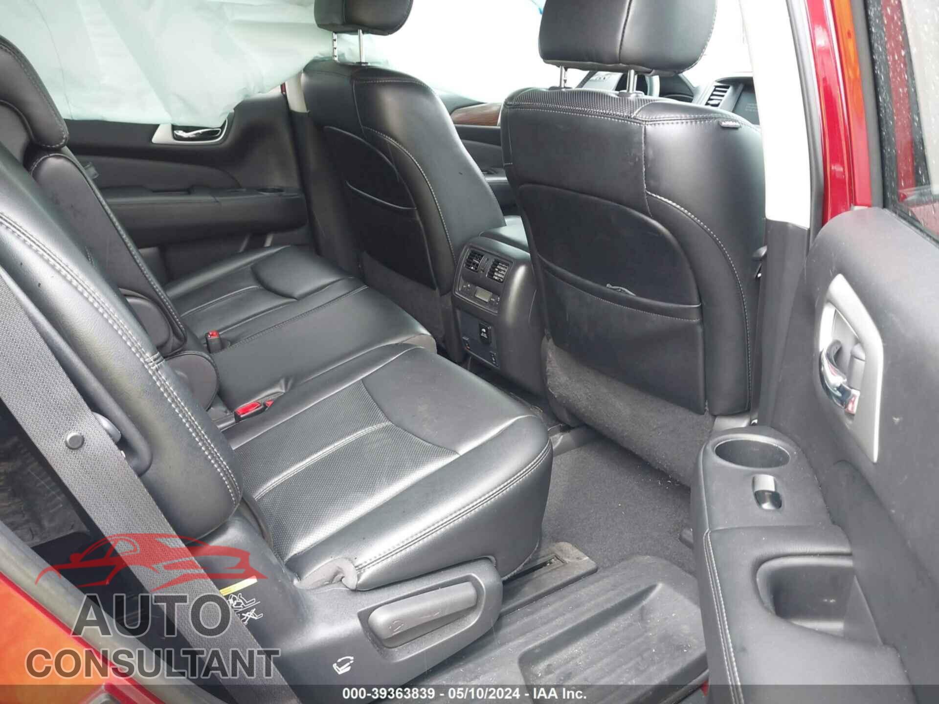 NISSAN PATHFINDER 2017 - 5N1DR2MM2HC641897