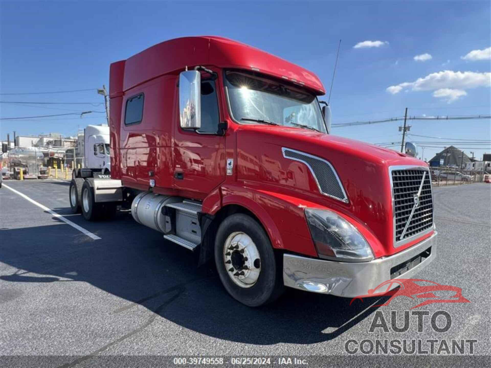 VOLVO VNL 2018 - 4V4NC9EH2JN995759