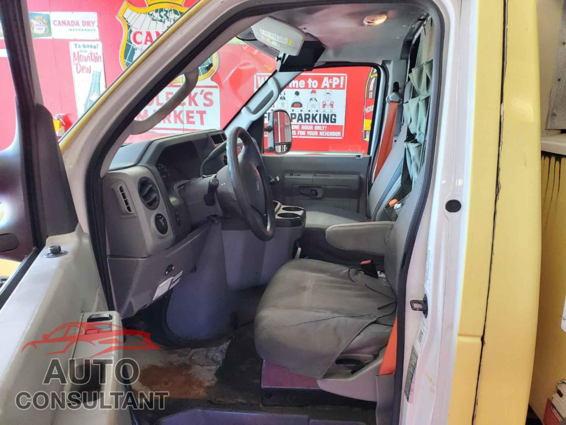 FORD ECONOLINE 2017 - 1FDXE4FS3HDC68637