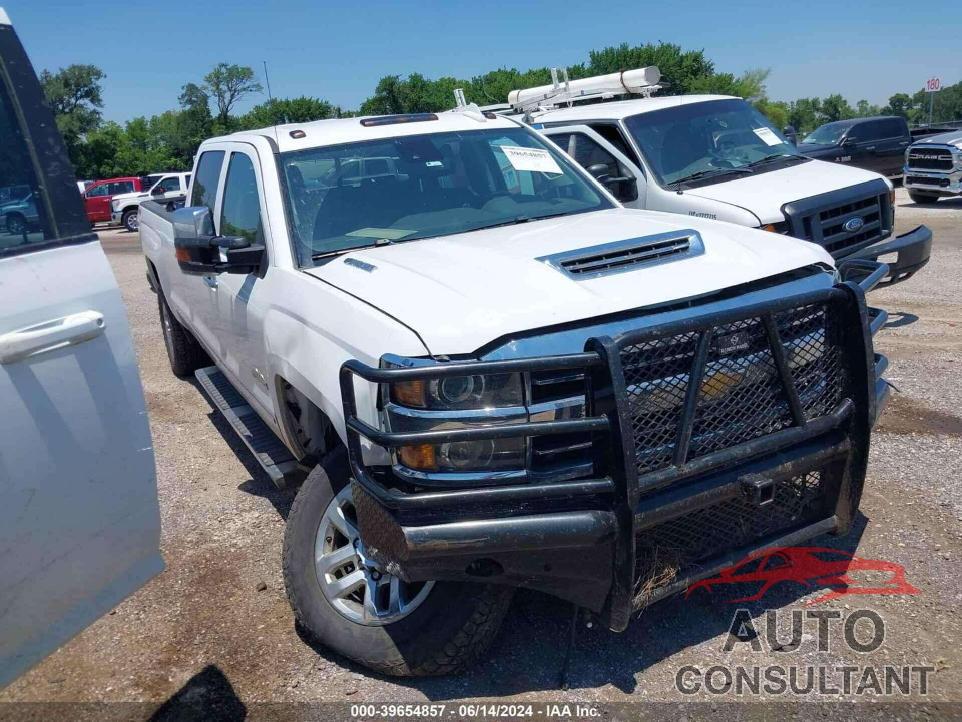 CHEVROLET SILVERADO 3500HD 2019 - 1GC4KYEY8KF175654