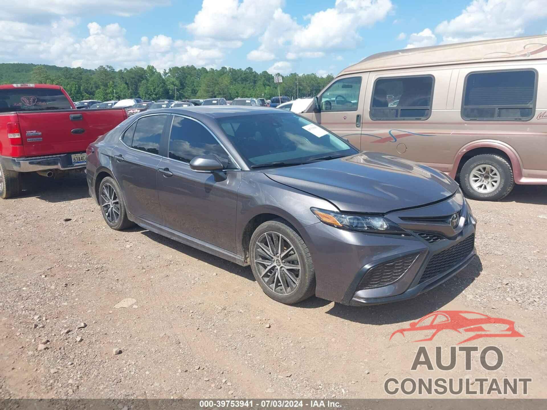 TOYOTA CAMRY 2023 - 4T1G11AK1PU768036