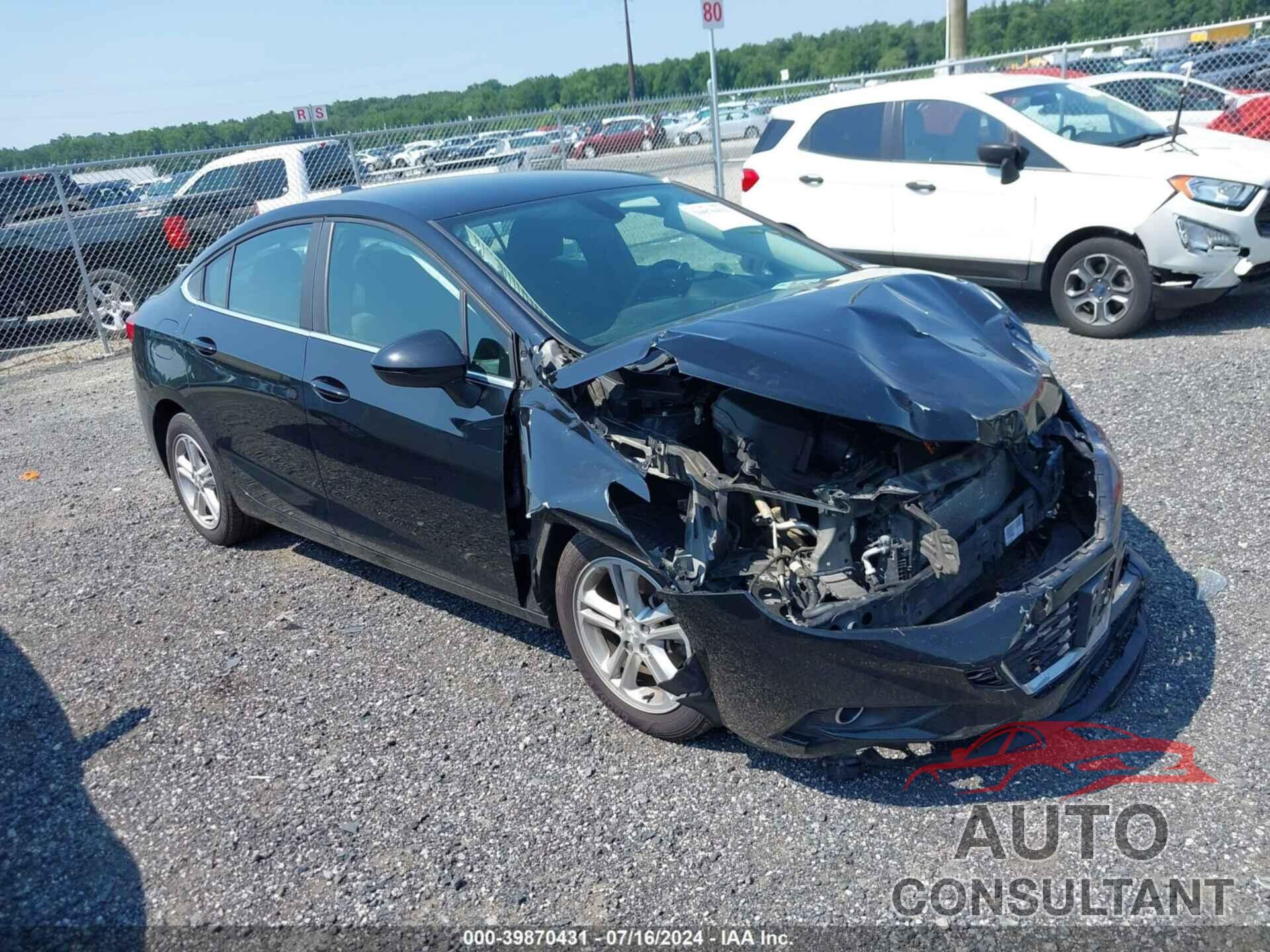 CHEVROLET CRUZE 2018 - 1G1BE5SM9J7206684