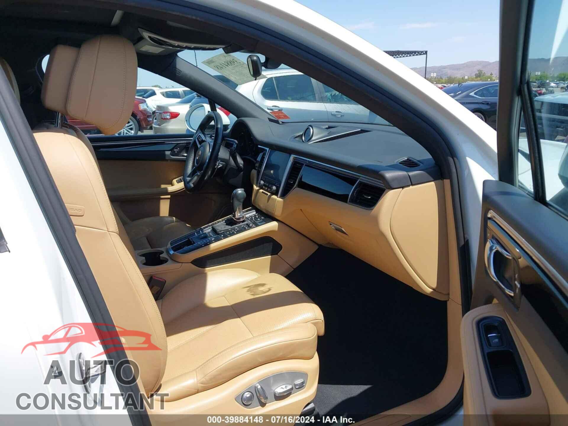 PORSCHE MACAN 2017 - WP1AA2A58HLB03408
