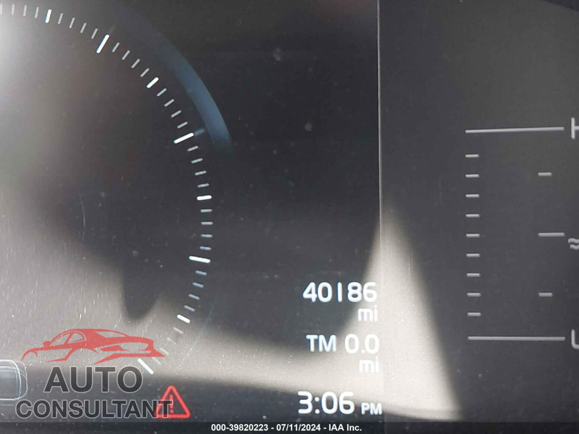 VOLVO S90 2018 - LVY982AK0JP006376