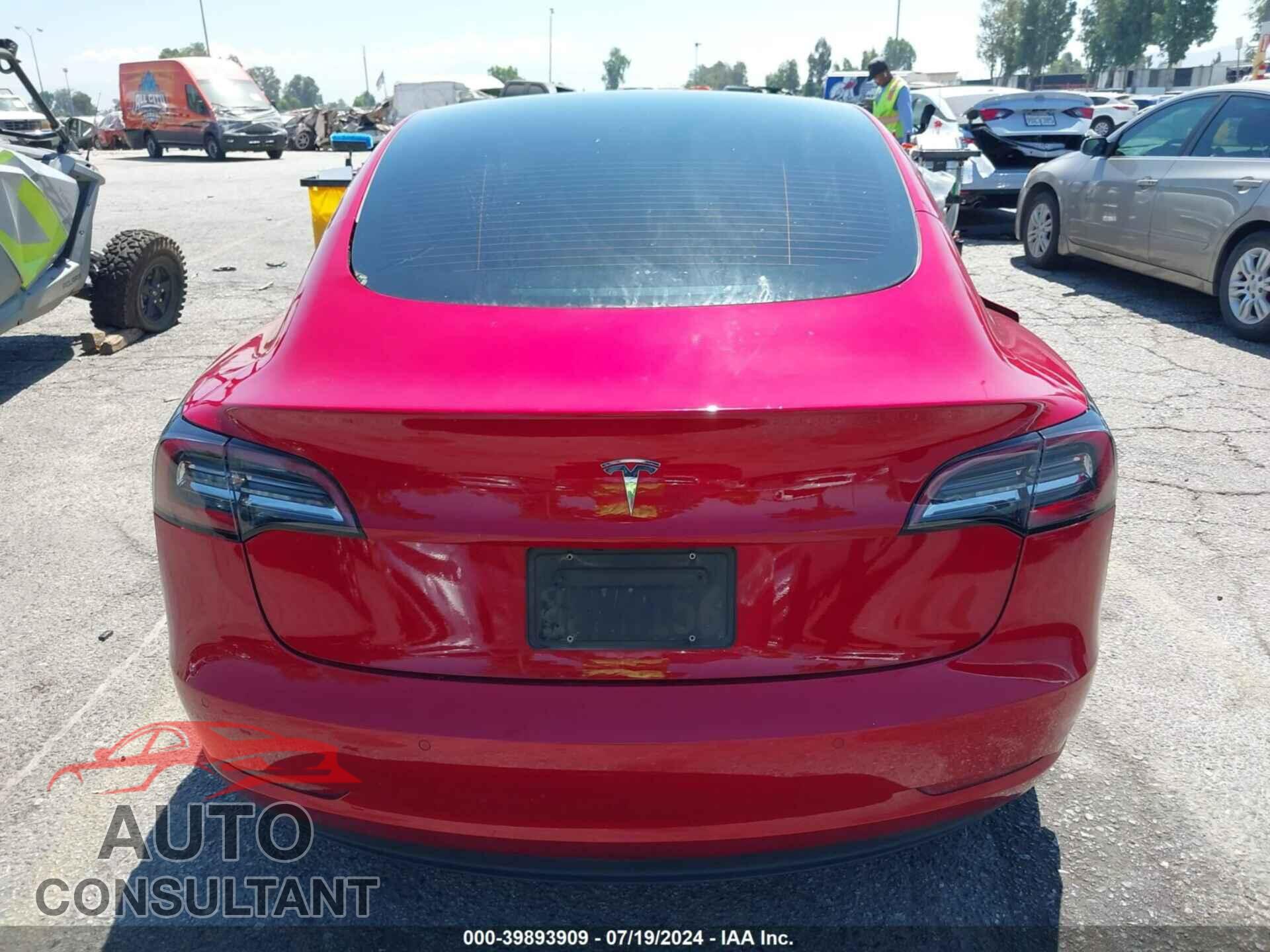 TESLA MODEL 3 2021 - 5YJ3E1EA0MF996395