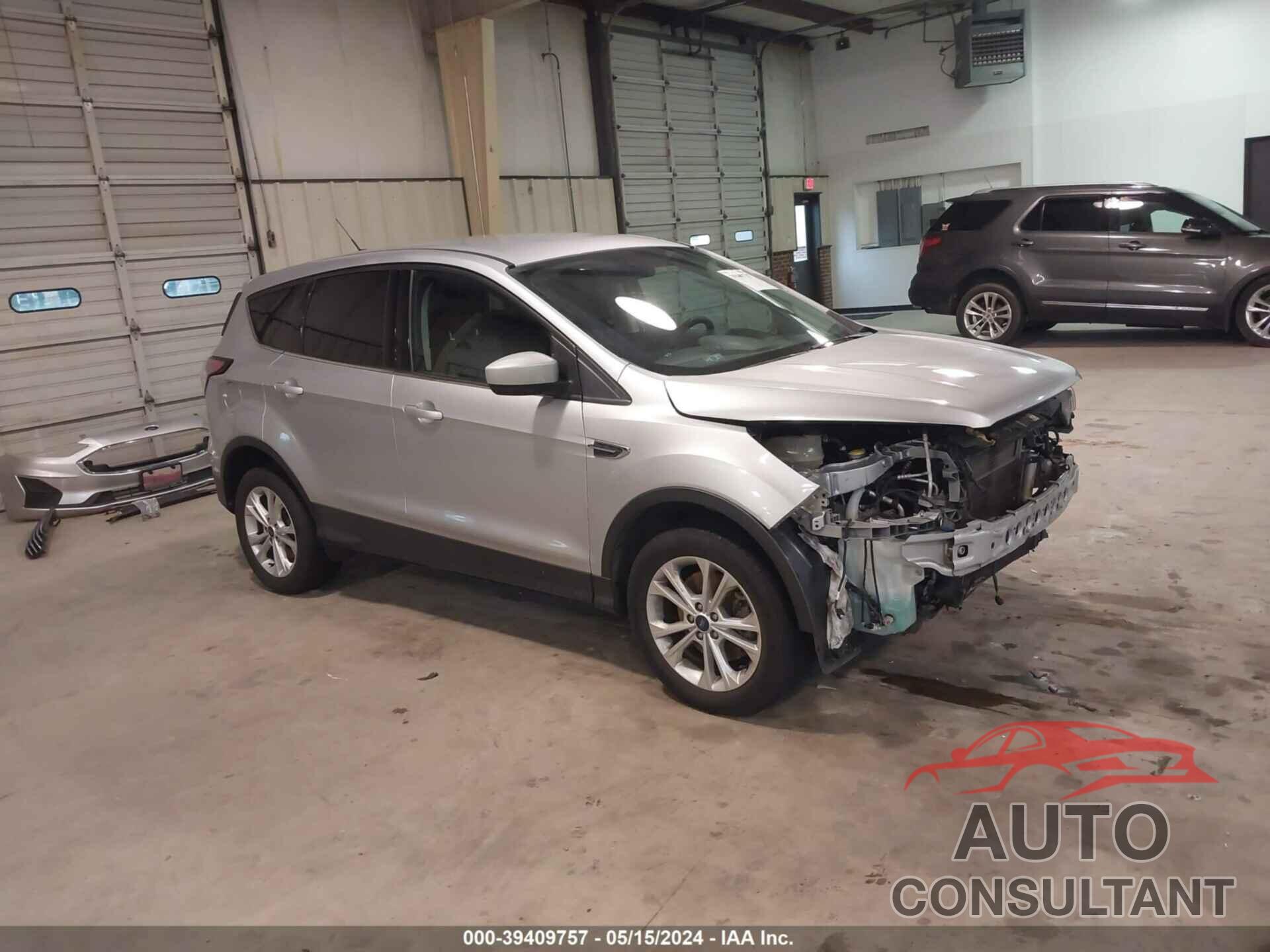 FORD ESCAPE 2017 - 1FMCU9GD0HUE90311