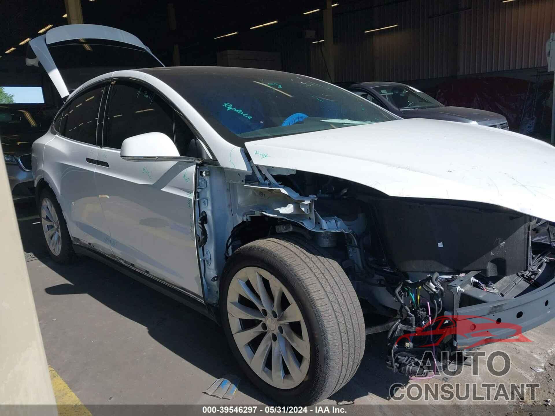 TESLA MODEL X 2020 - 5YJXCDE21LF304273