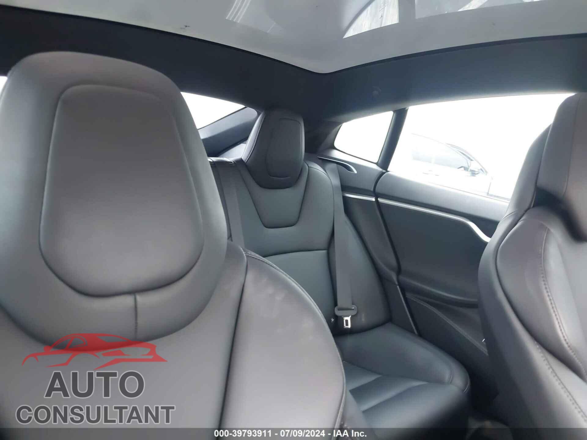 TESLA MODEL S 2017 - 5YJSA1E24HF212905