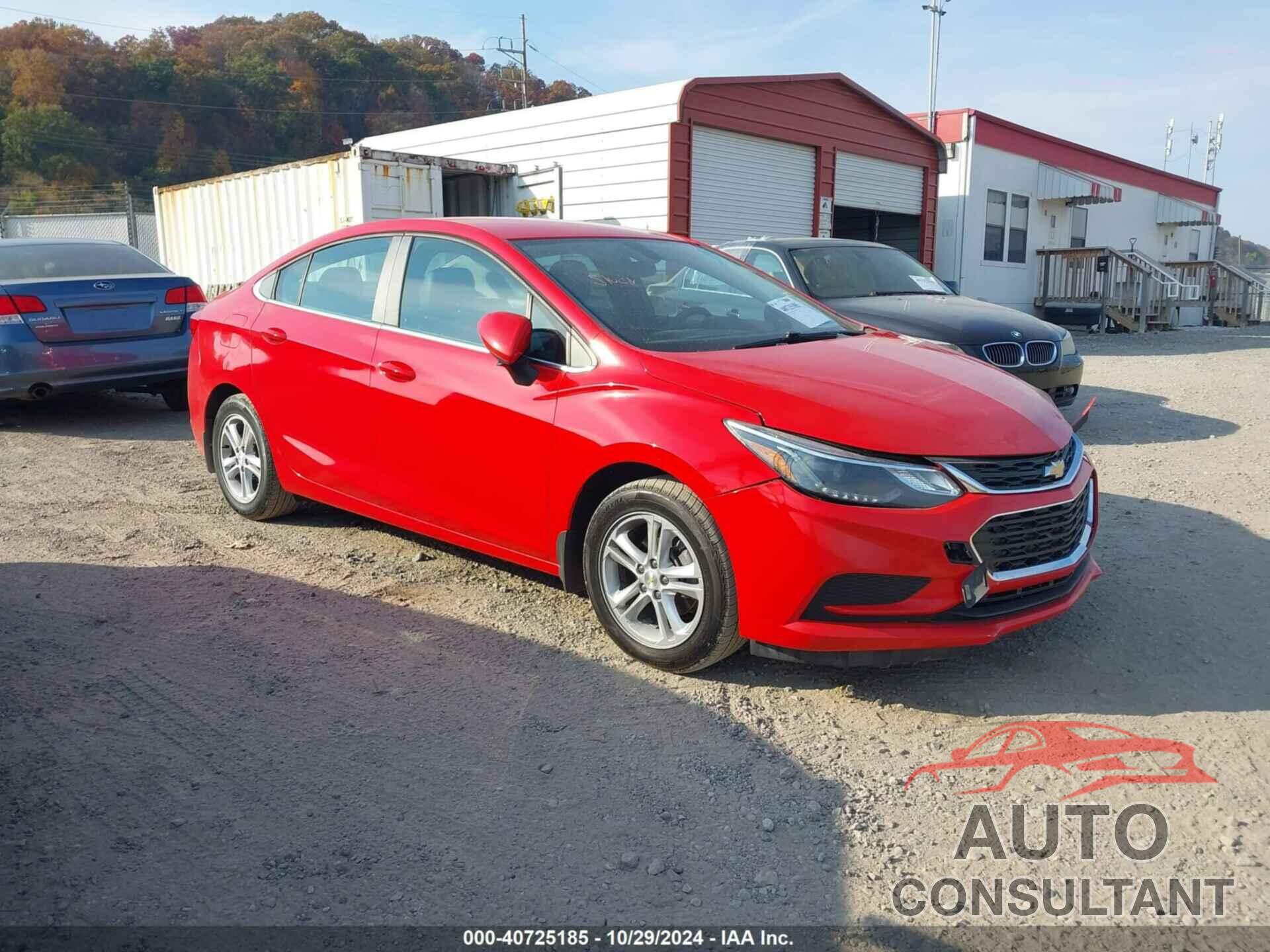 CHEVROLET CRUZE 2018 - 1G1BE5SM3J7238529
