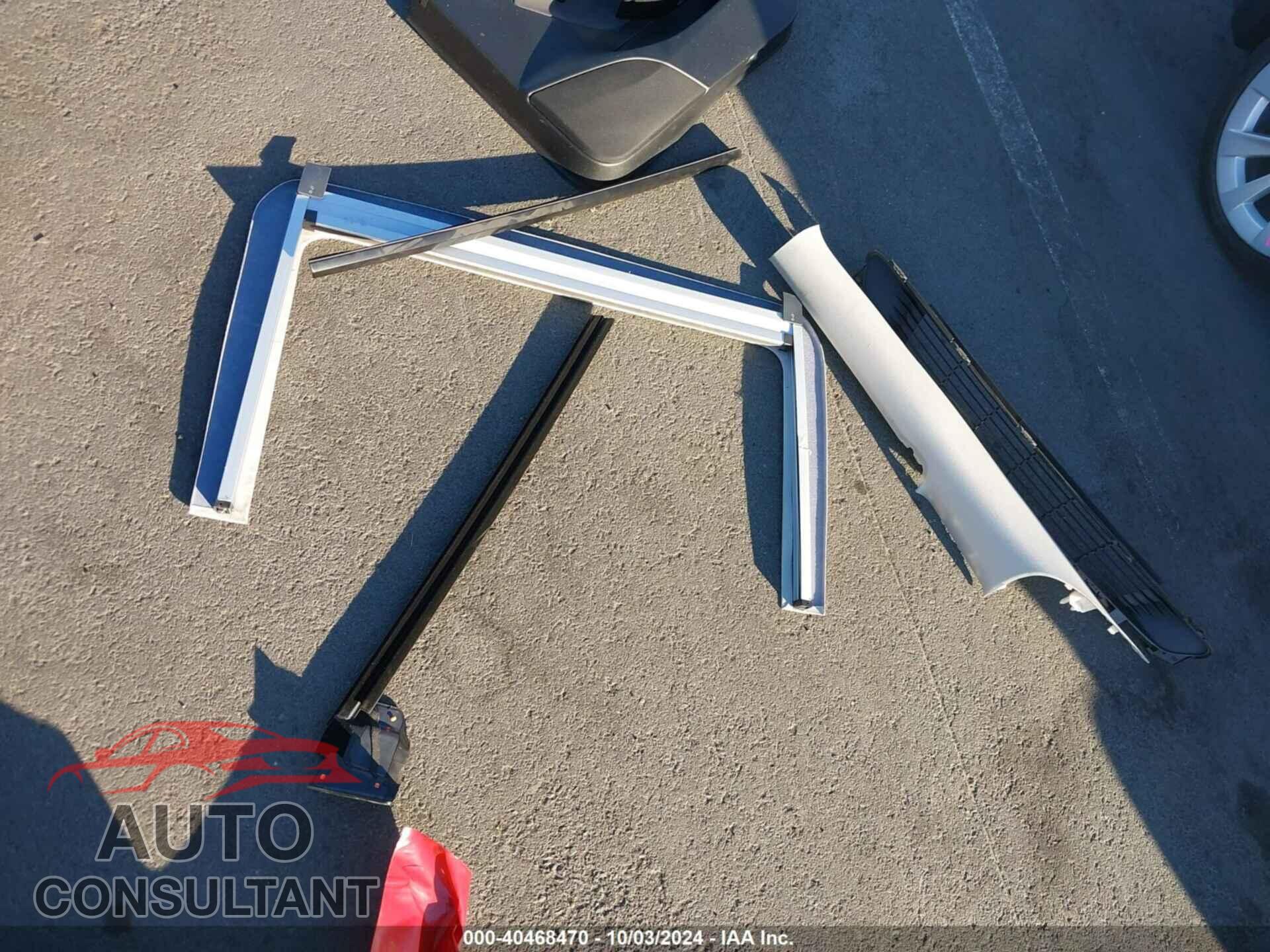 TESLA MODEL 3 2023 - 5YJ3E1EA7PF555576