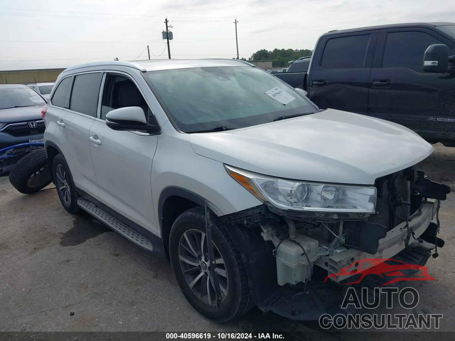 TOYOTA HIGHLANDER 2019 - 5TDKZRFH8KS552846