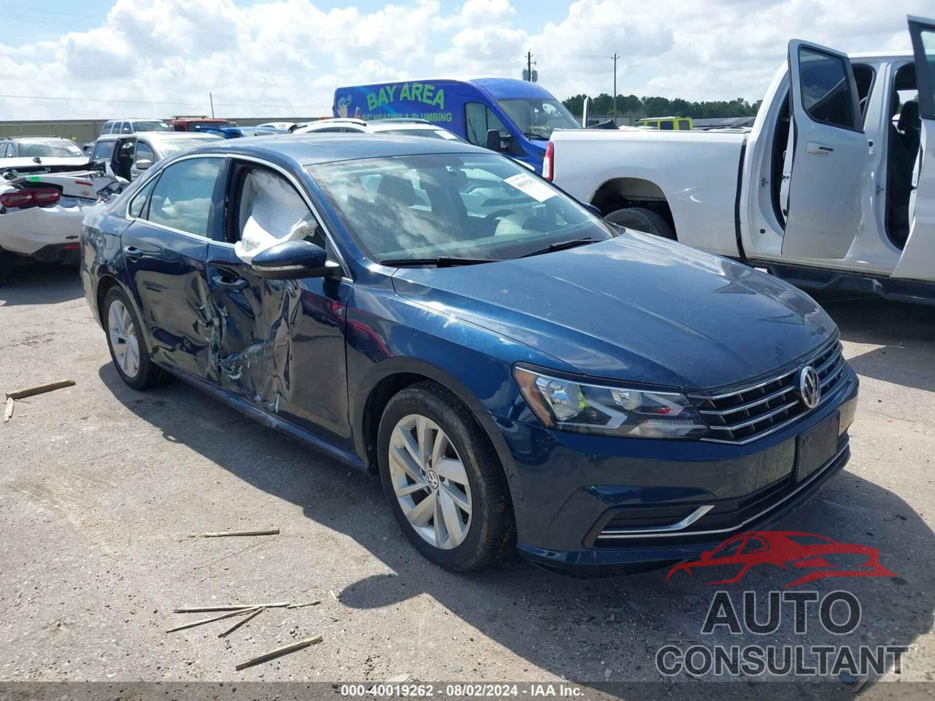 VOLKSWAGEN PASSAT 2018 - 1VWBA7A34JC009062