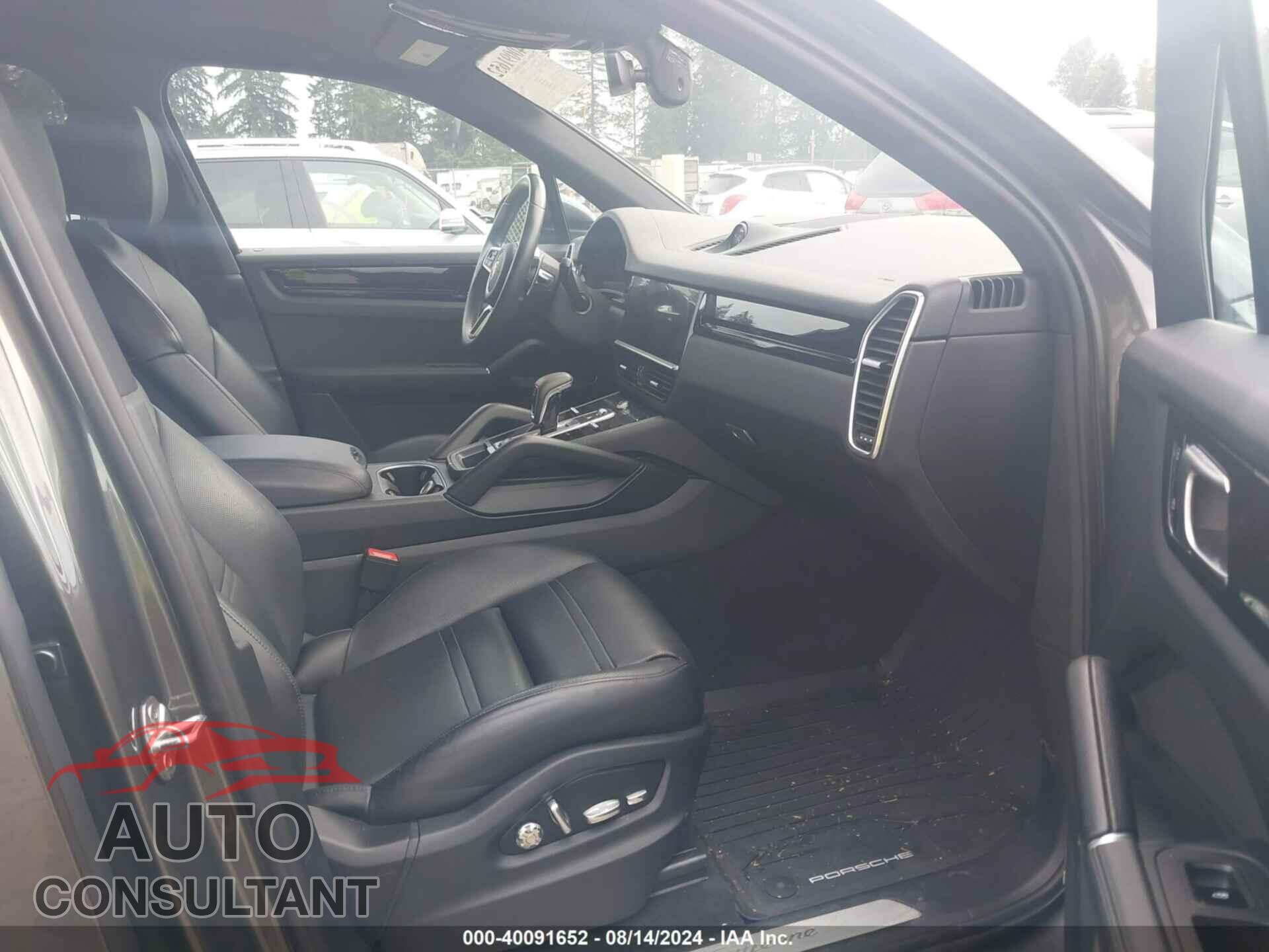 PORSCHE CAYENNE 2019 - WP1AA2AY3KDA12123