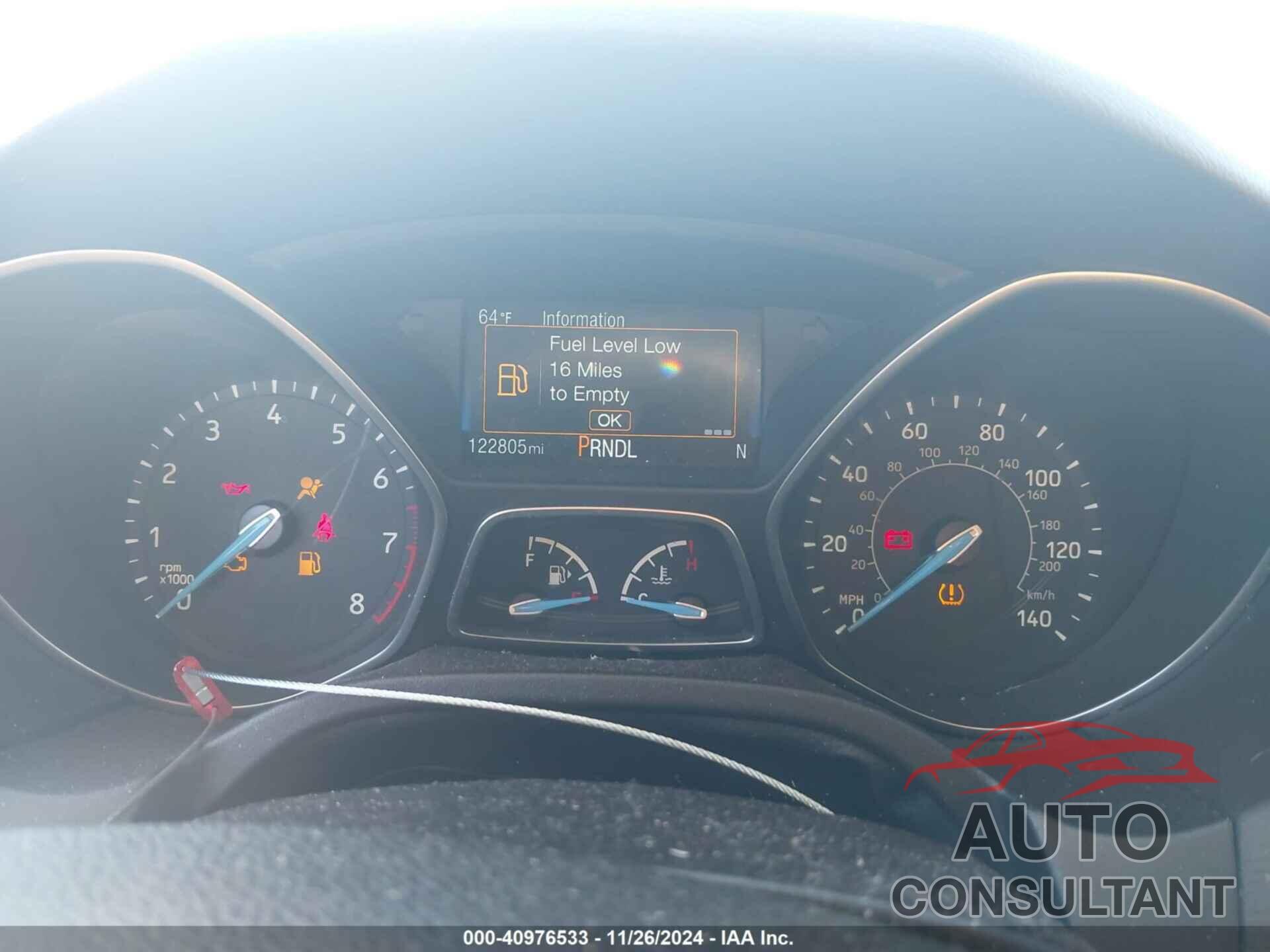 FORD FOCUS 2018 - 1FADP3K23JL307973