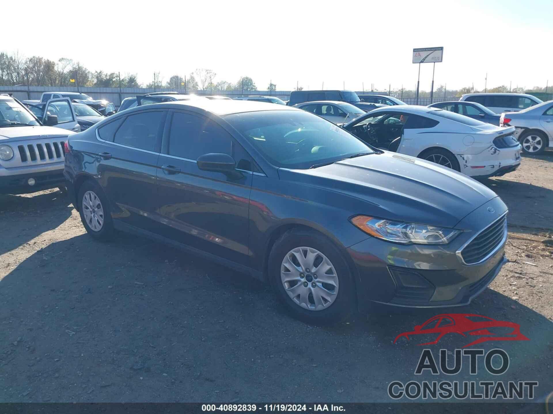 FORD FUSION 2020 - 3FA6P0G75LR160832