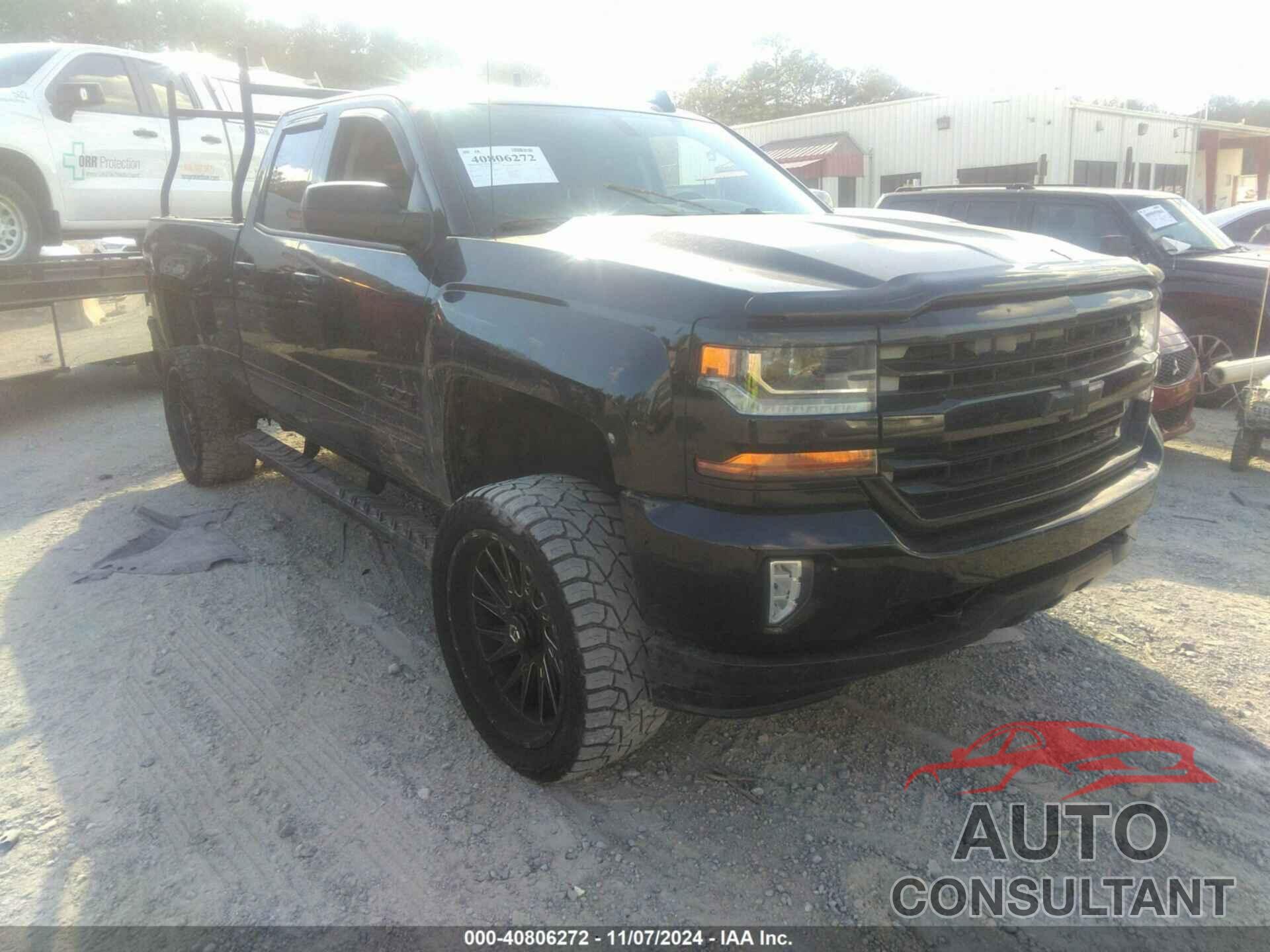 CHEVROLET SILVERADO 1500 2017 - 1GCVKREC2HZ111521