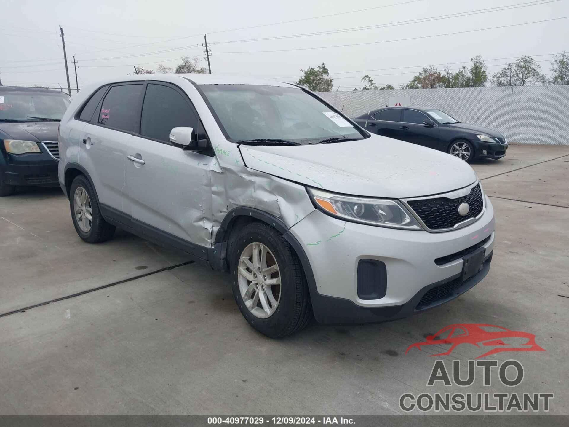 KIA SORENTO 2015 - 5XYKT3A61FG553909