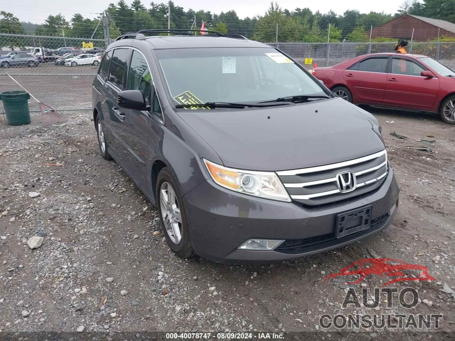 HONDA ODYSSEY 2013 - 5FNRL5H96DB085643